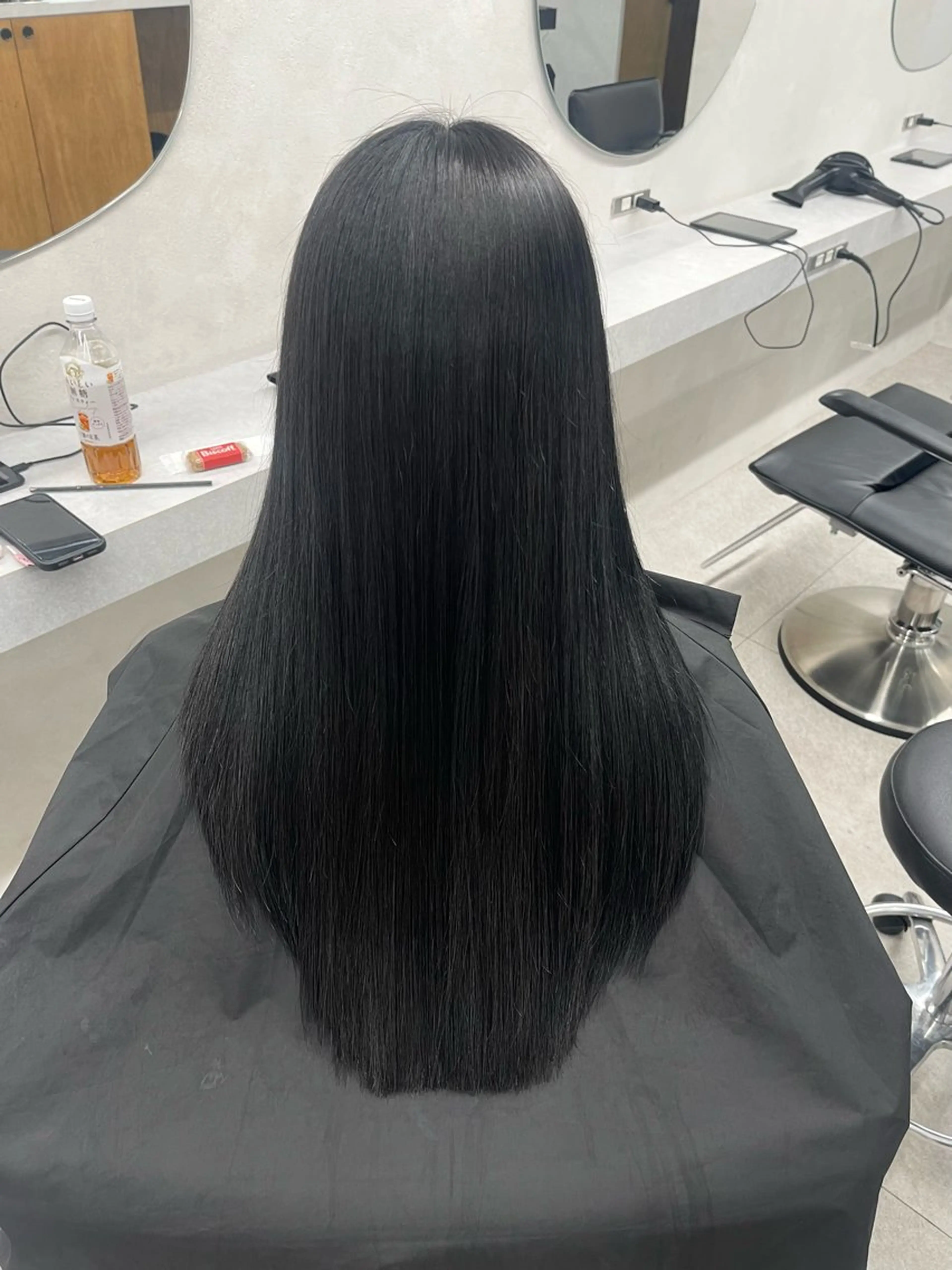 カラー 黒髪 ブルーカラー ブルーブラック ヘアカラー モテカラー🫧💕 RIOのヘアスタイル