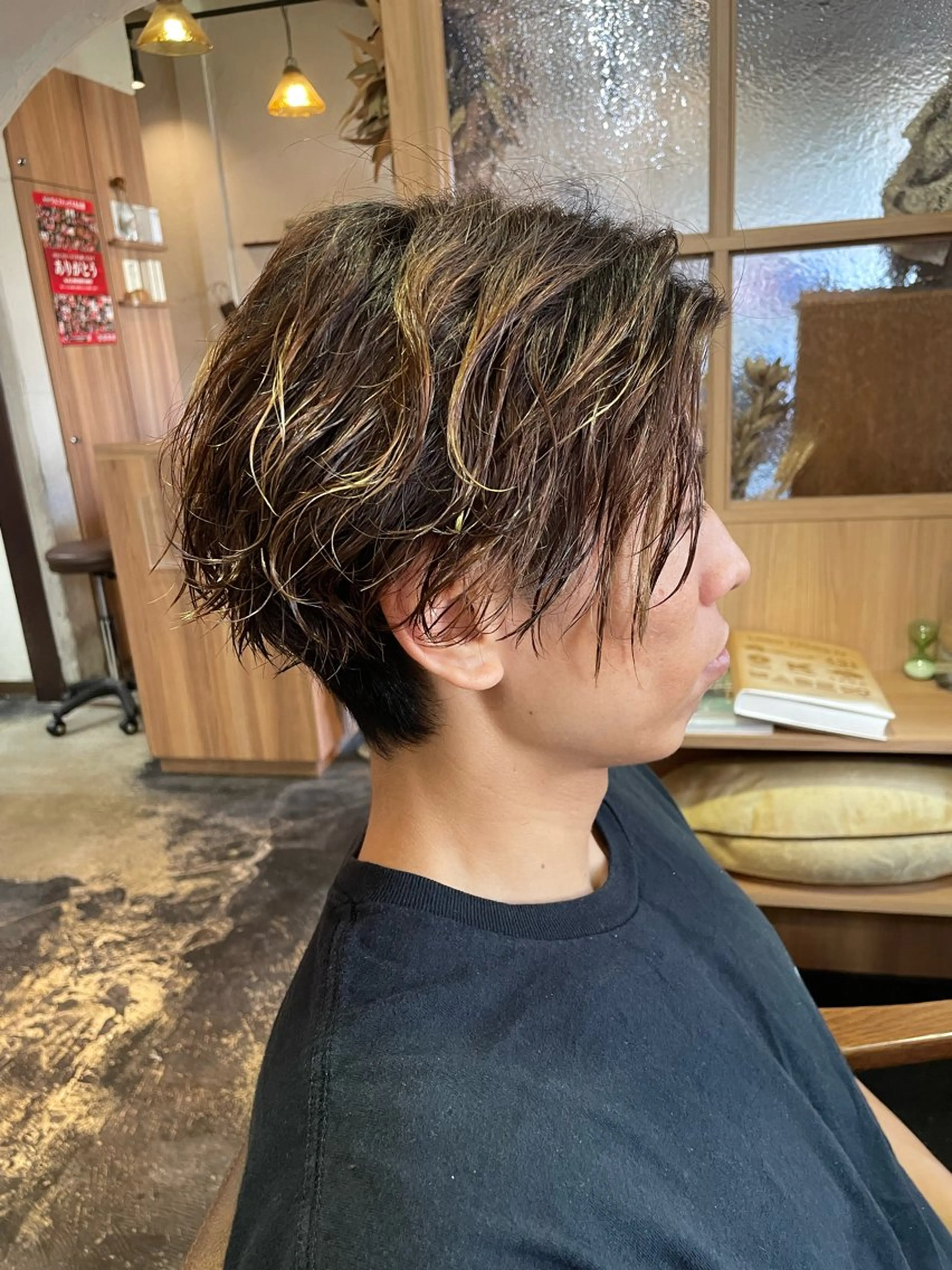 メンズ マッシュ メンズパーマ ツーブロック 刈り上げ カット 黒川 名津美のヘアスタイル