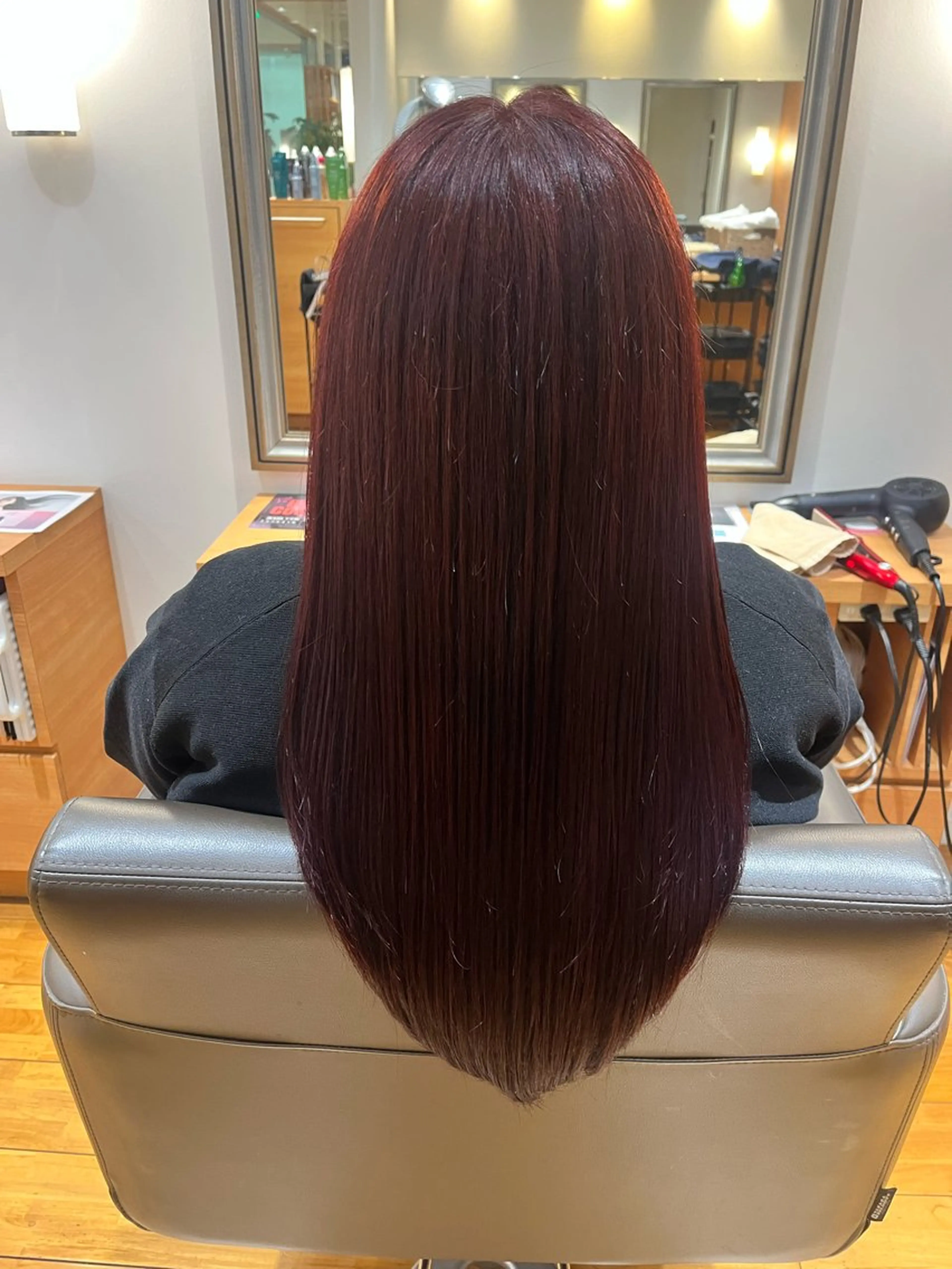 ロング カラー レッドカラー 関口 要子のヘアスタイル