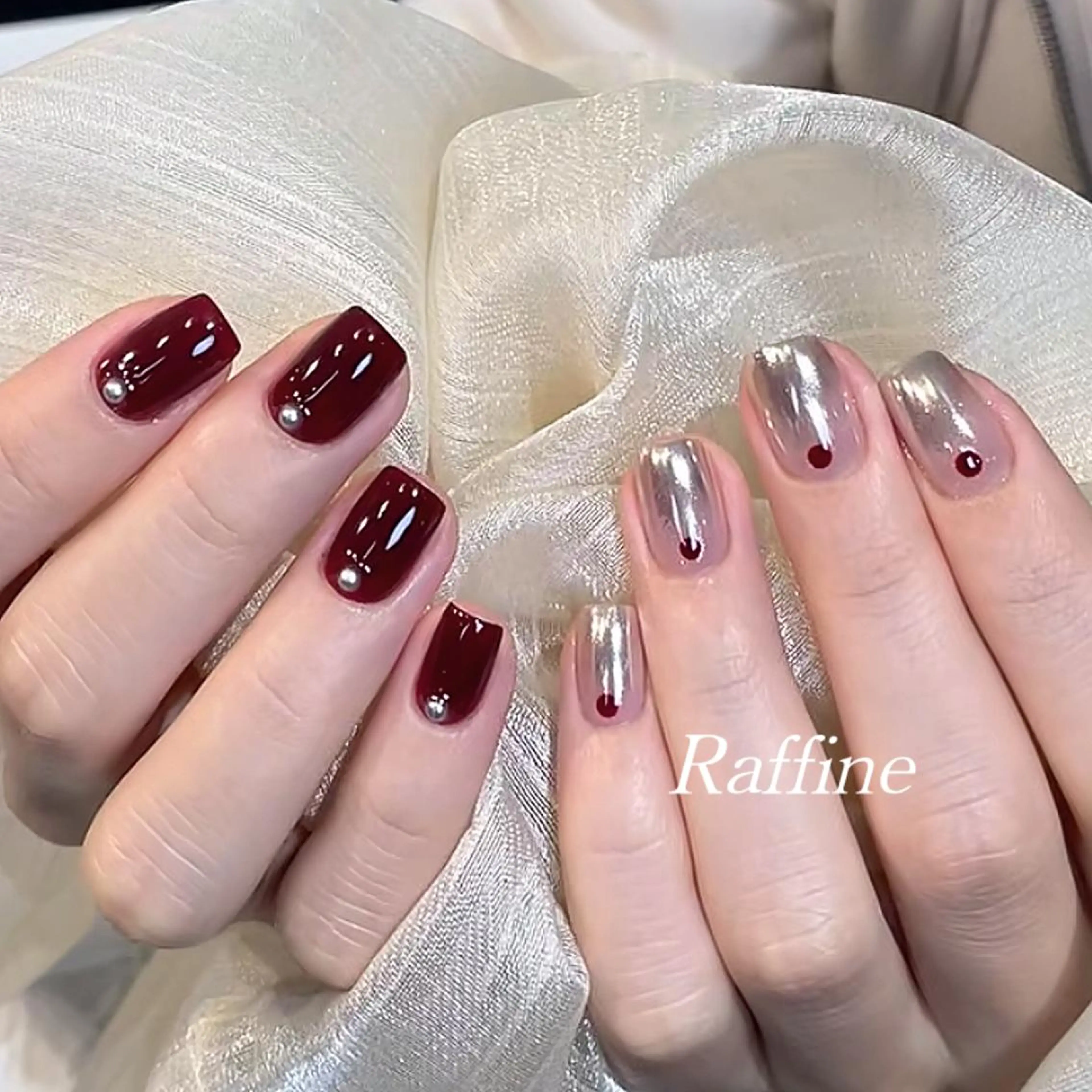 ネイル RAFFINE haru🦋🩵のネイルデザイン