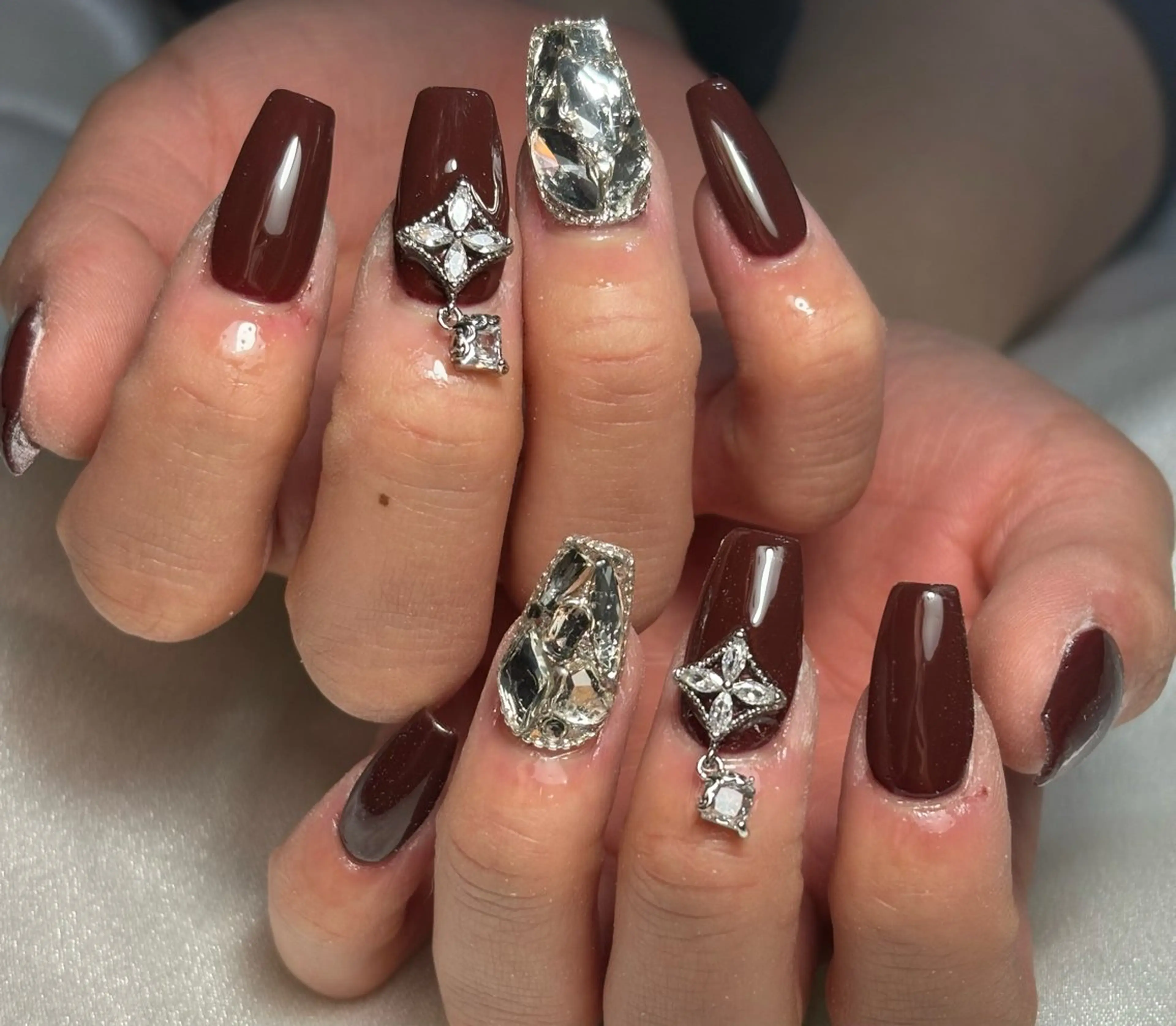 ネイル ハンドネイル フットネイル ✴︎ Delightのネイルデザイン