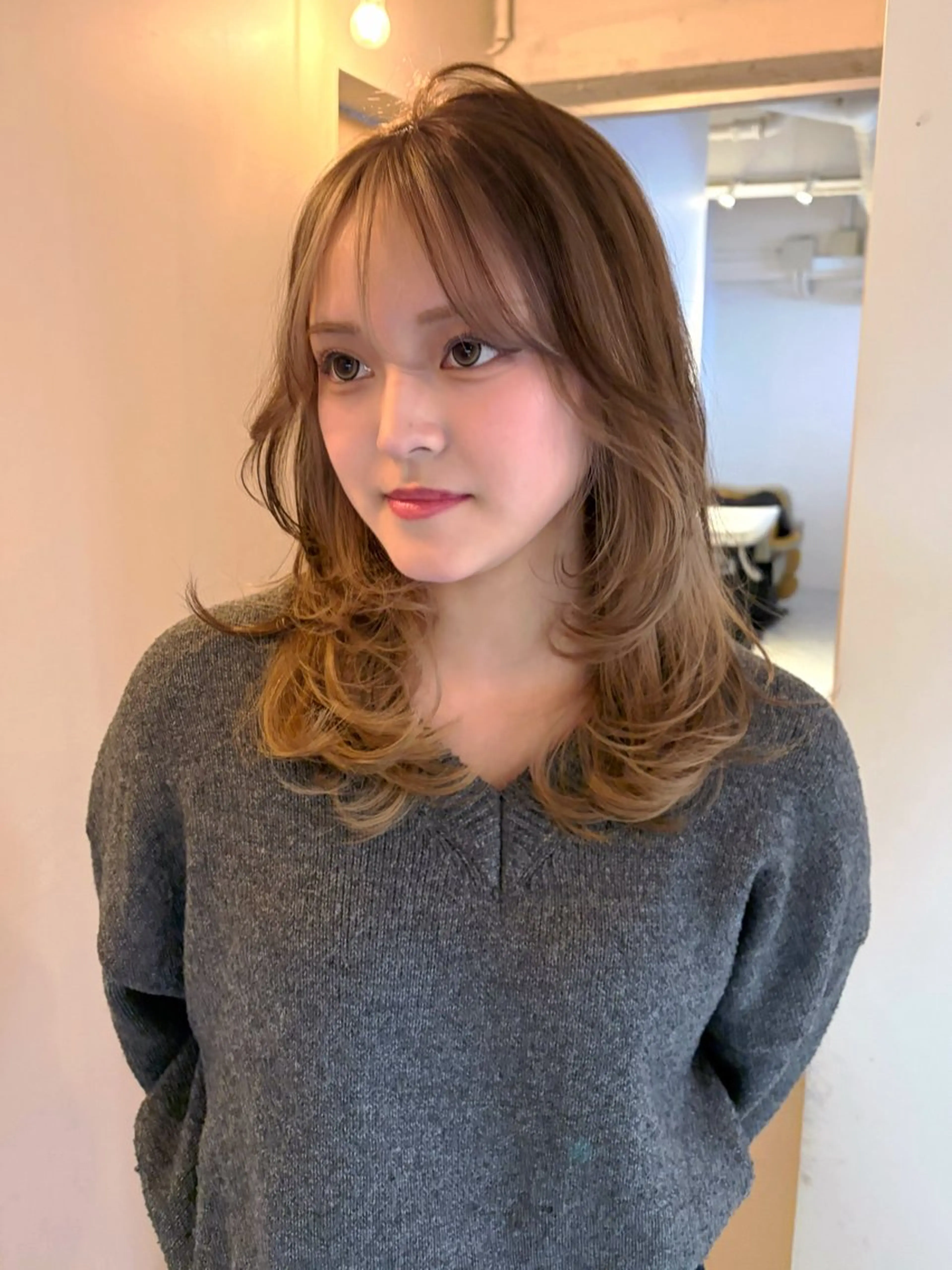 ミディアム レイヤーカット fleurdelis ୨୧ AOIのヘアスタイル
