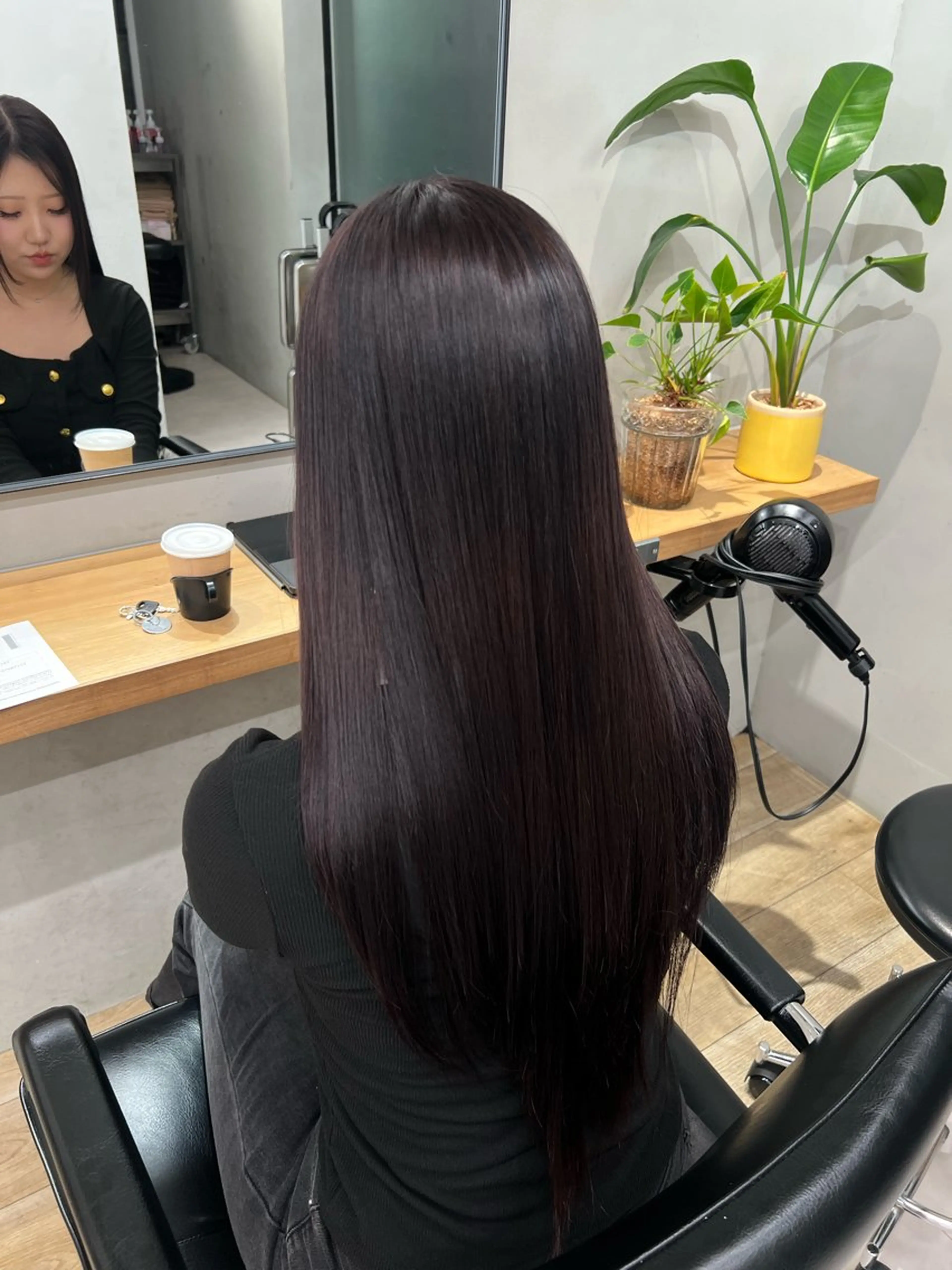 ロング 縮毛矯正 トリートメント うるぷる髪 🤍 Naanoのヘアスタイル