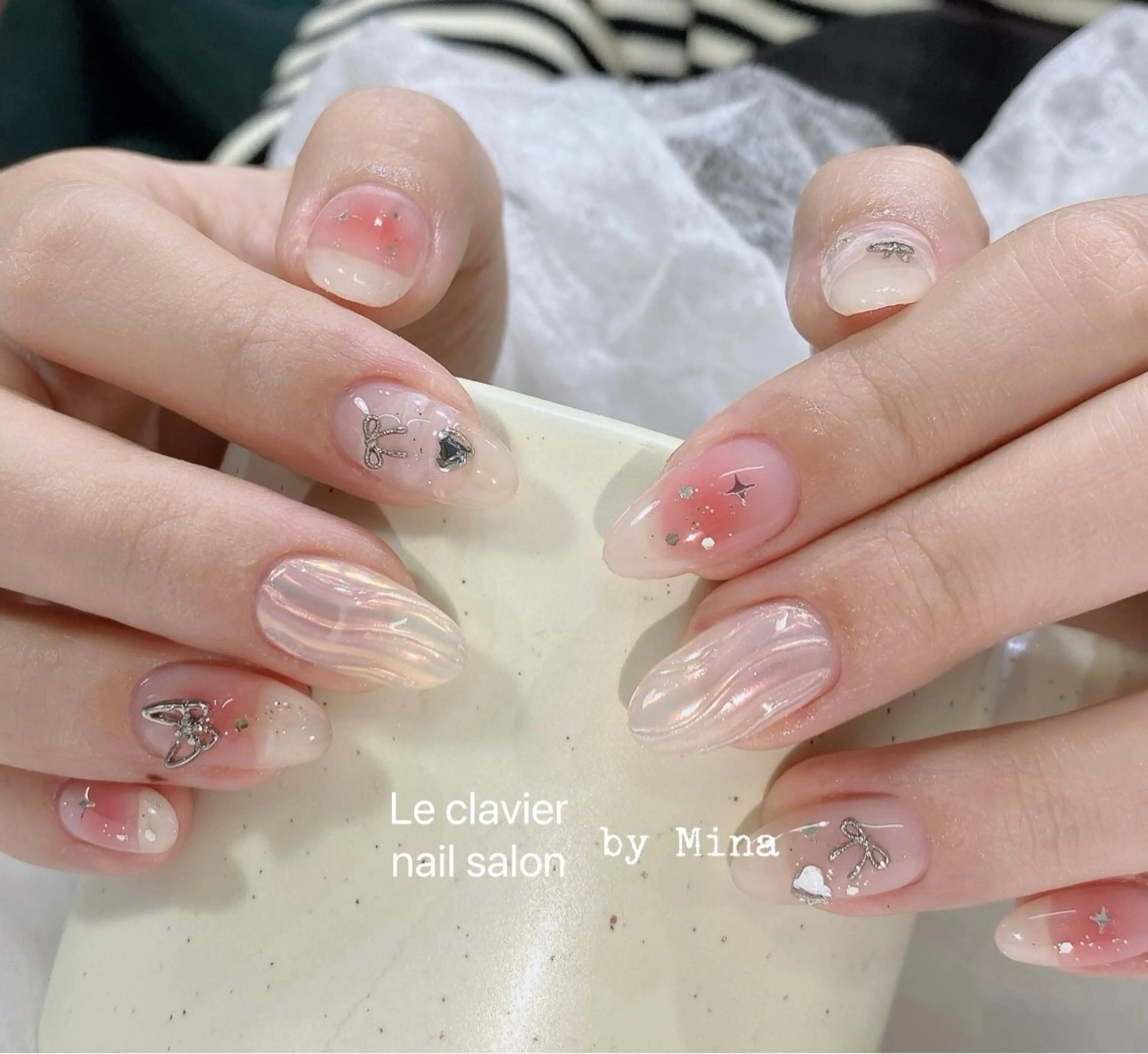 ネイル アートネイル 長さ出し ジェルネイル パラジェル スカルプネイル Mina Nailのネイルデザイン