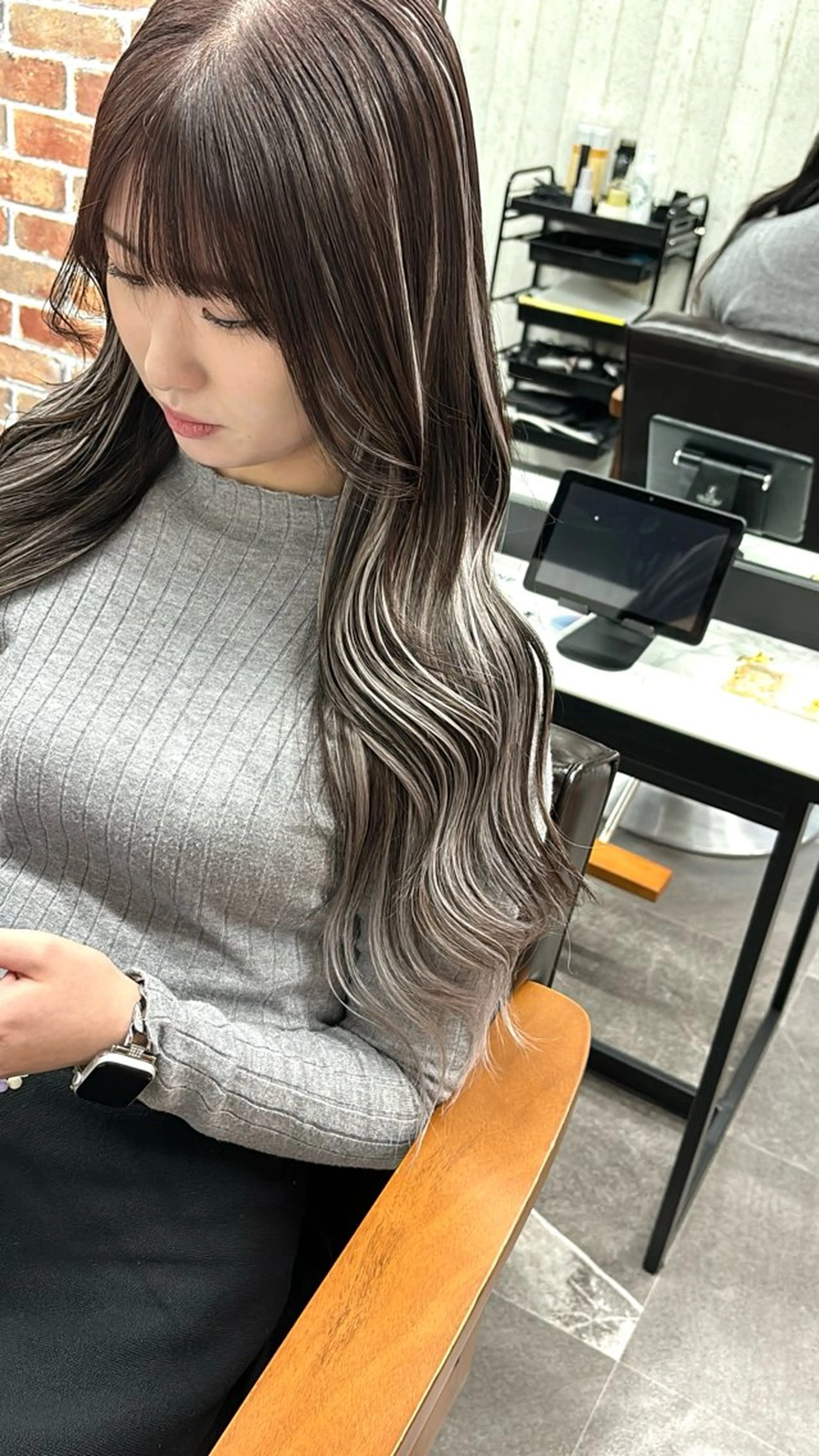 ロング カラー ギャルの革命児 秀斗のヘアスタイル