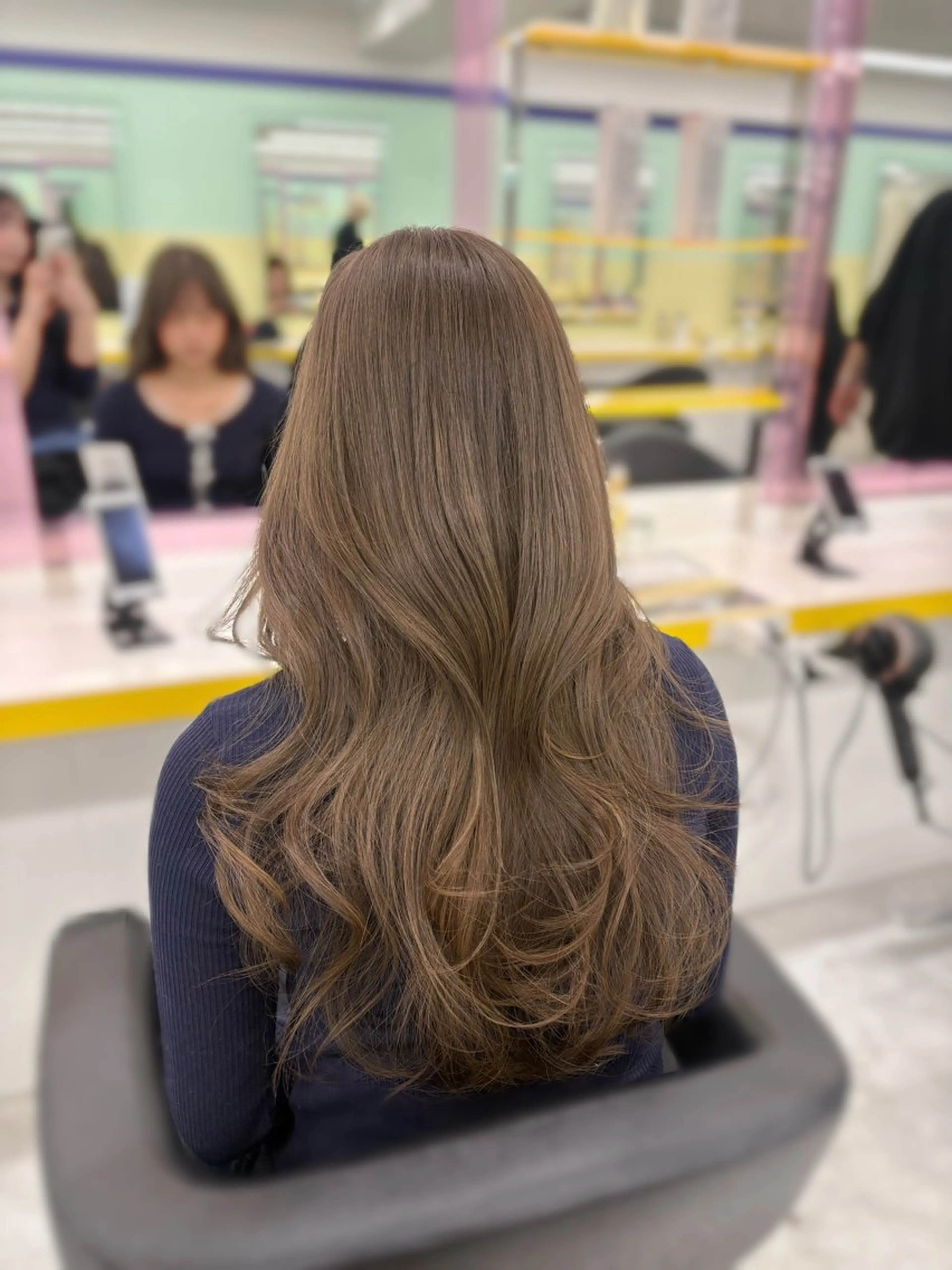 ロング カラー ヘアカラー トリートメント ベージュ×レイヤー 🤎横浜/miu🤎のヘアスタイル