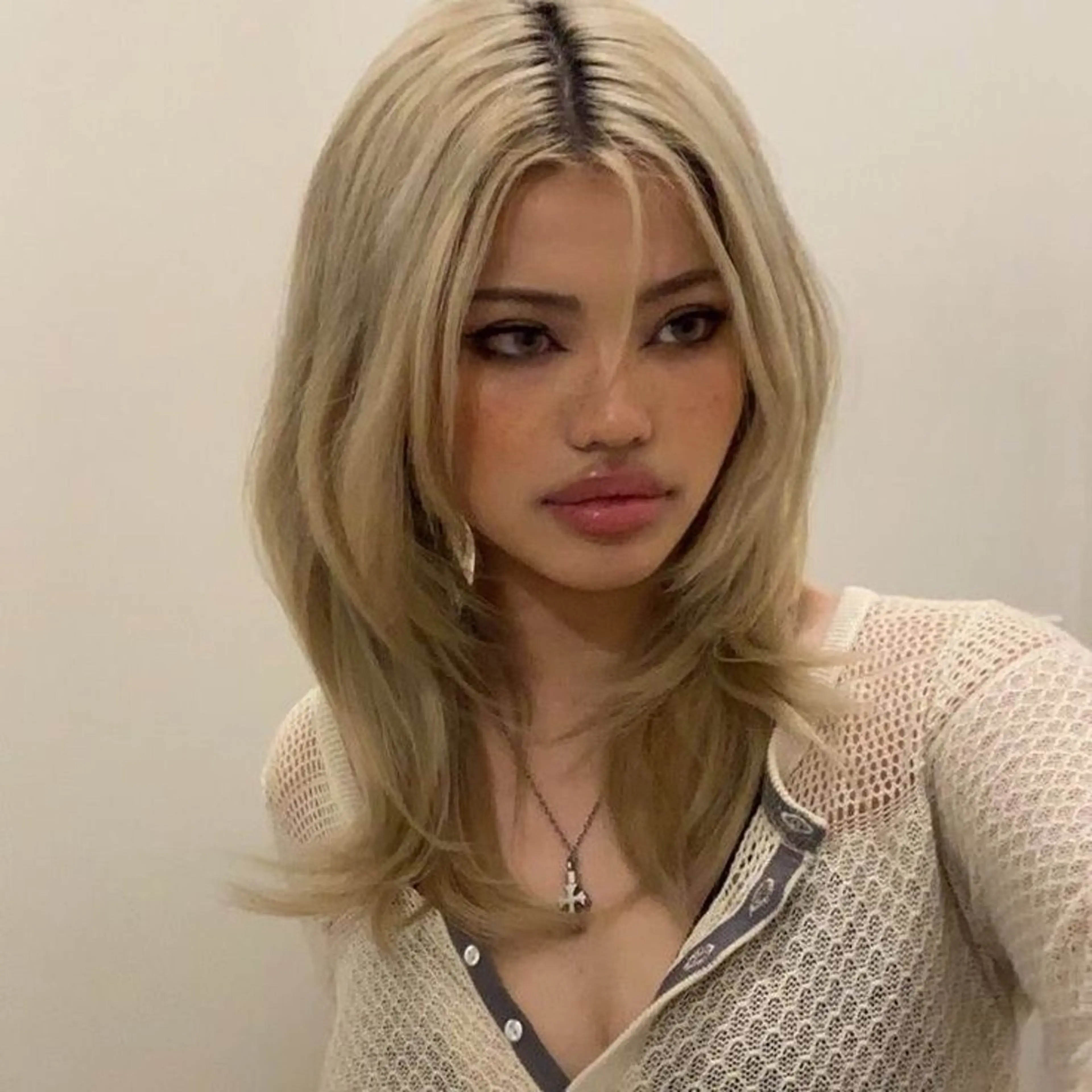 セミロング レイヤーカット カット Collet Ginza所属・外国人風レイヤー パーマYukiのヘアスタイル