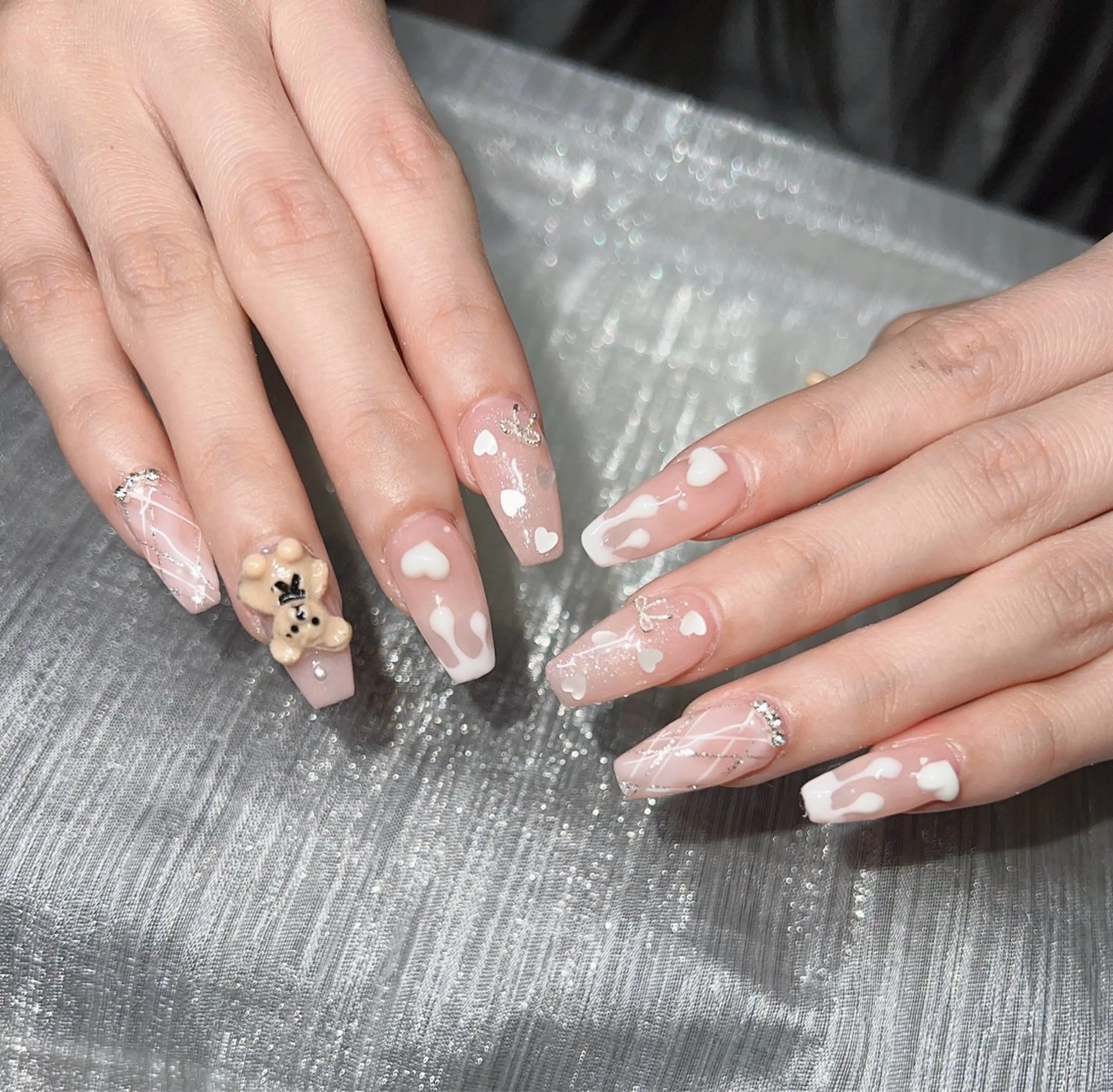 ネイル ハンドネイル Lee Nailsのネイルデザイン