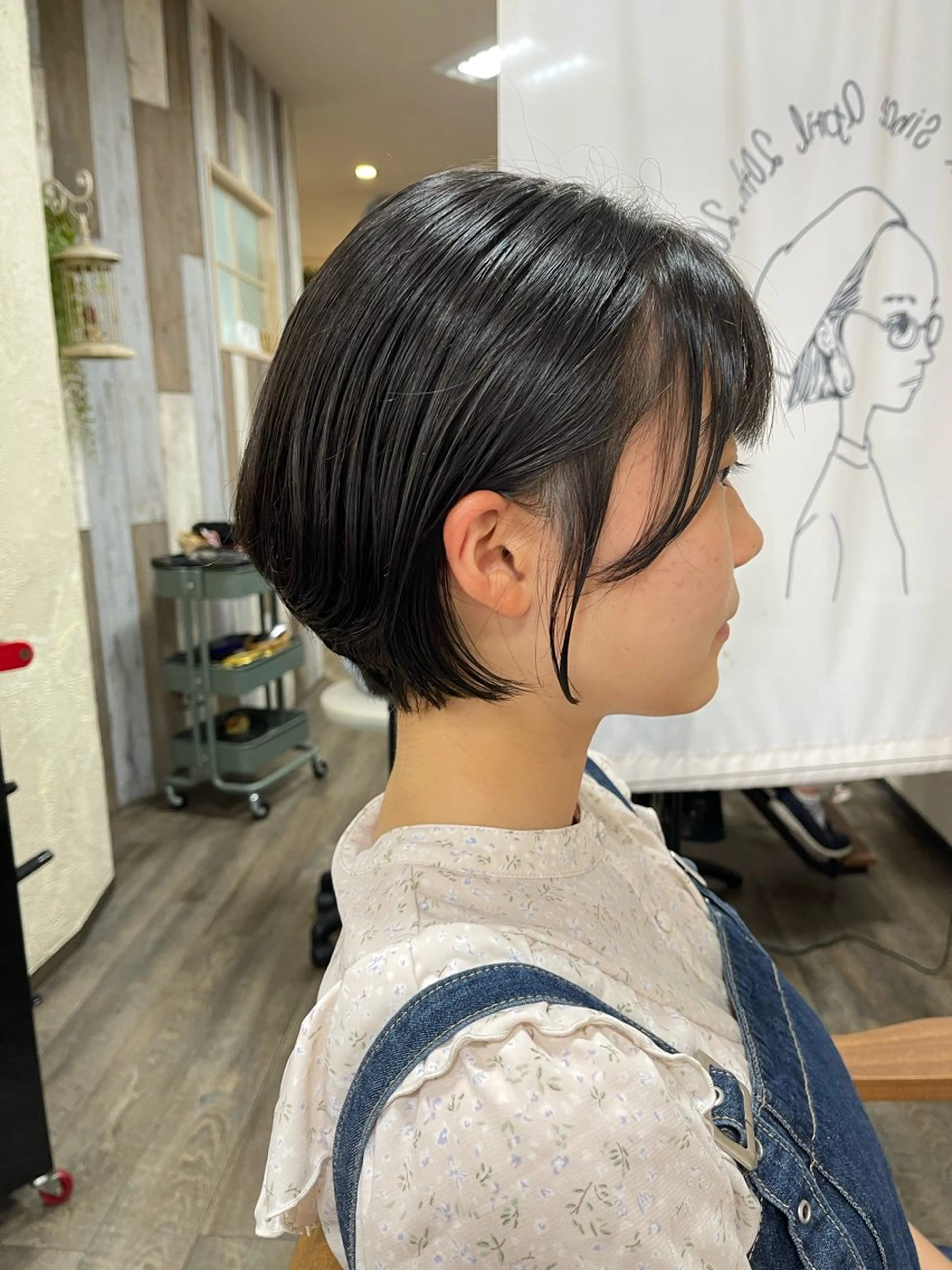 ショート ショートヘア 磧本 祐里恵のヘアスタイル