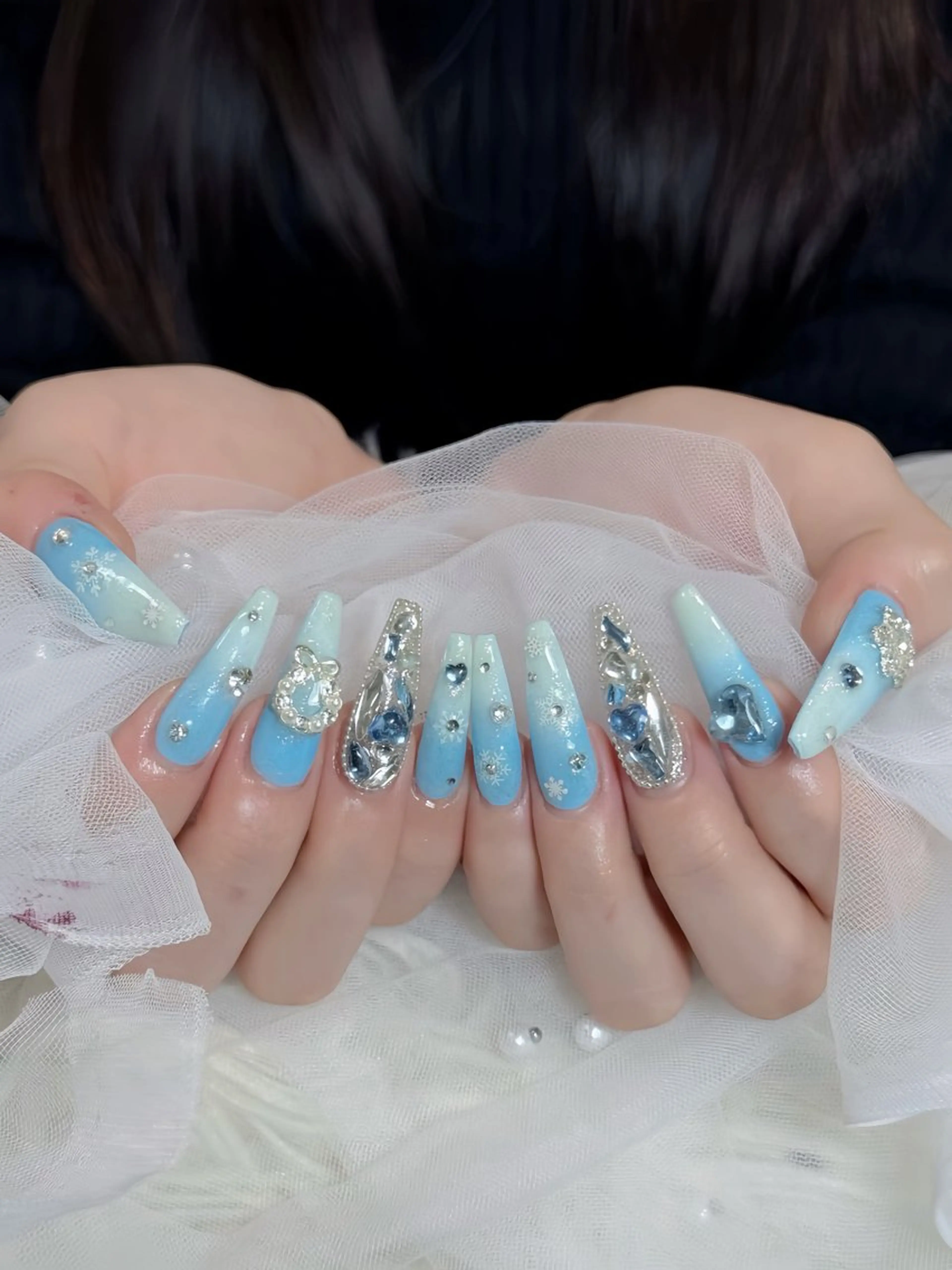 ネイル オーロラネイル ボルドー ブラウン 氷ネイル・うるうるネイル キラキラネイル Julli NailStudioのネイルデザイン