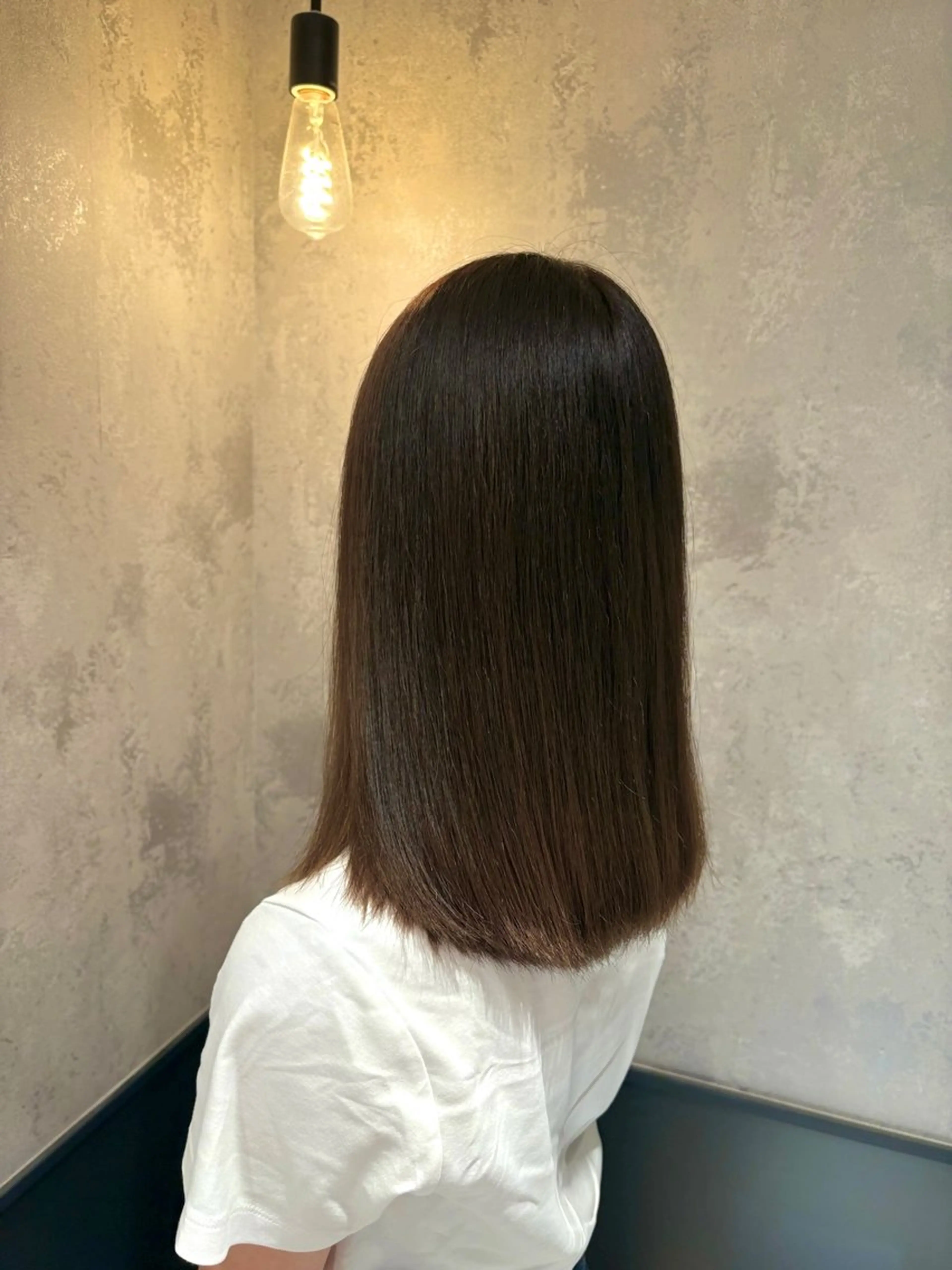 ミディアム ヘアカラー 向山 月雫のヘアスタイル