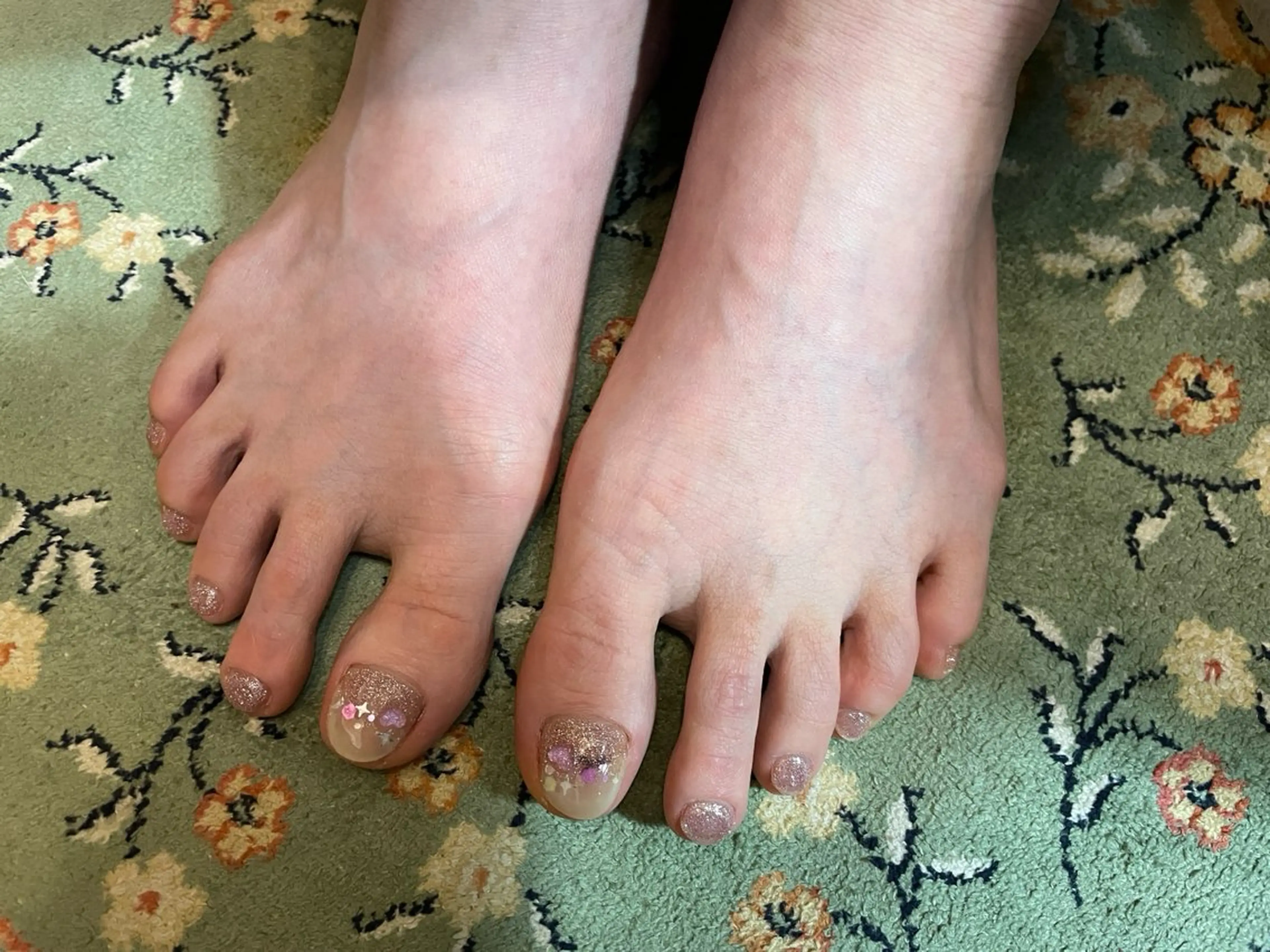 ネイル フットネイル 楊 蓉のネイルデザイン