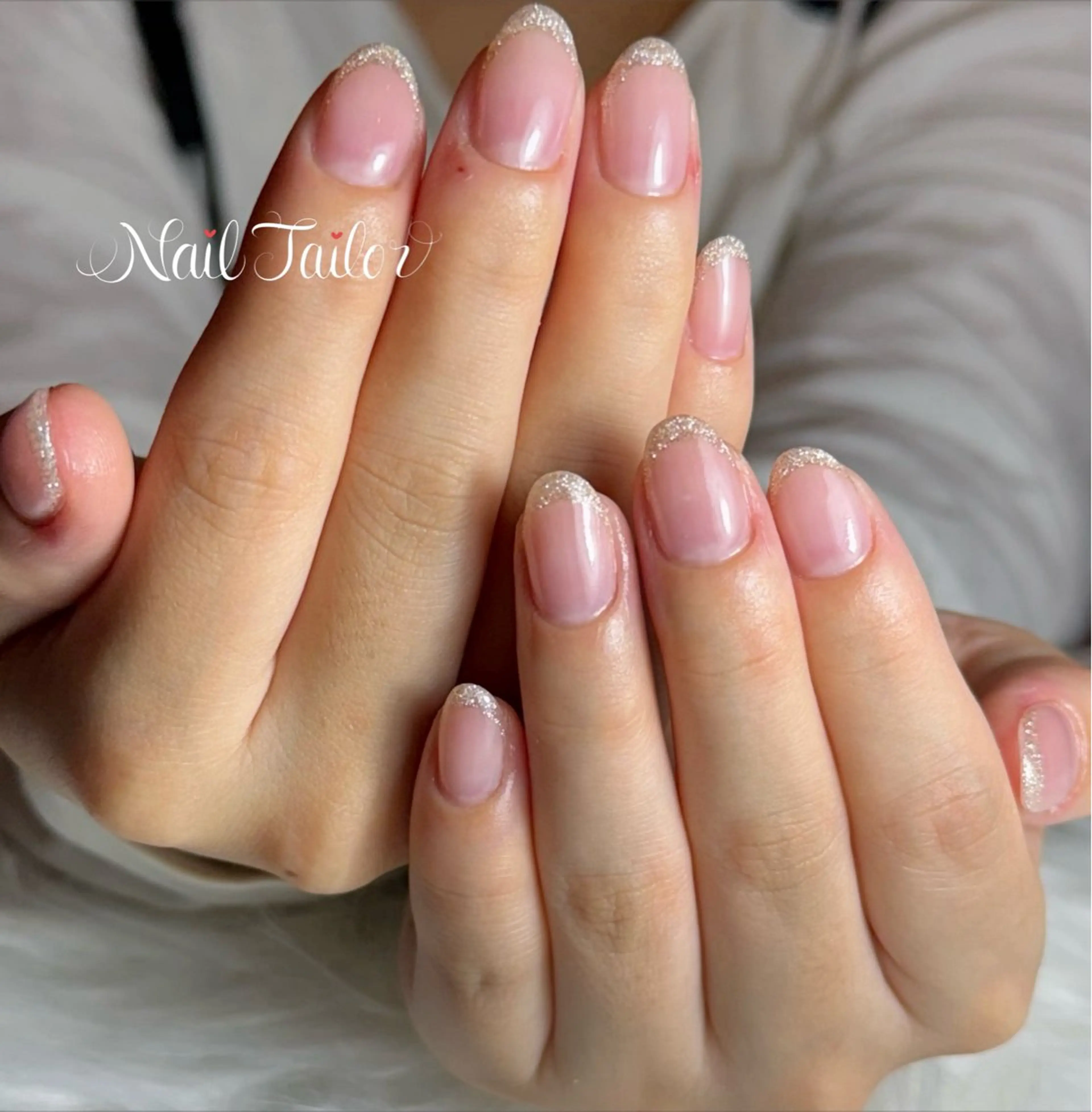 ネイル フレンチネイル ラメ(グリッター) ロングネイル オフィスネイル シルバー ハンドネイル 〜Nail Tailor〜　ネイルテイラー所属・NailTailor ネイルテイラーのネイルデザイン