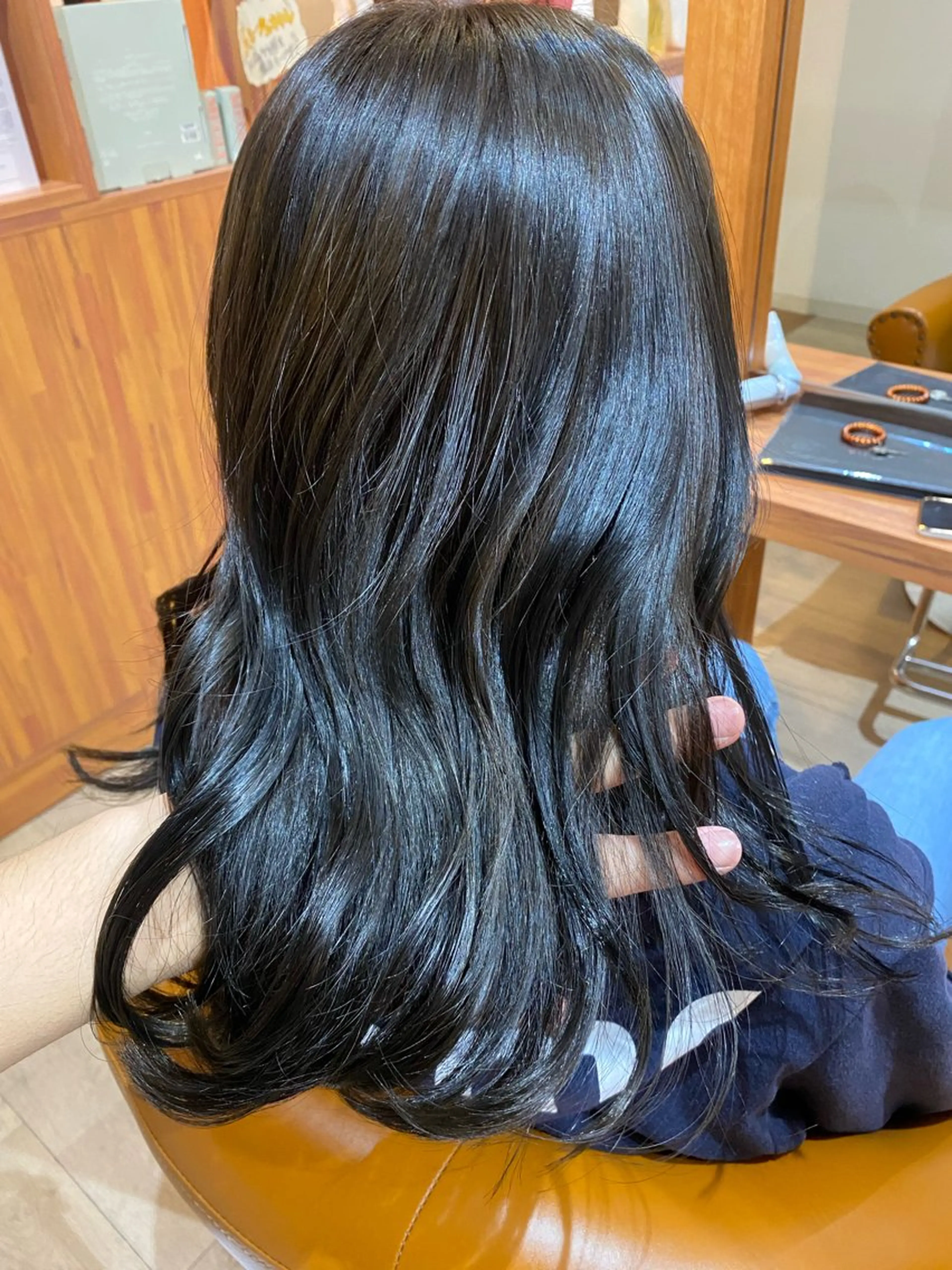 セミロング カラー ブリーチ 透明感カラー グレージュ ブリーチなしカラー カット ヘアカラー トリートメント 縮毛矯正とレイヤー カット/杉村凜汰郎のヘアスタイル