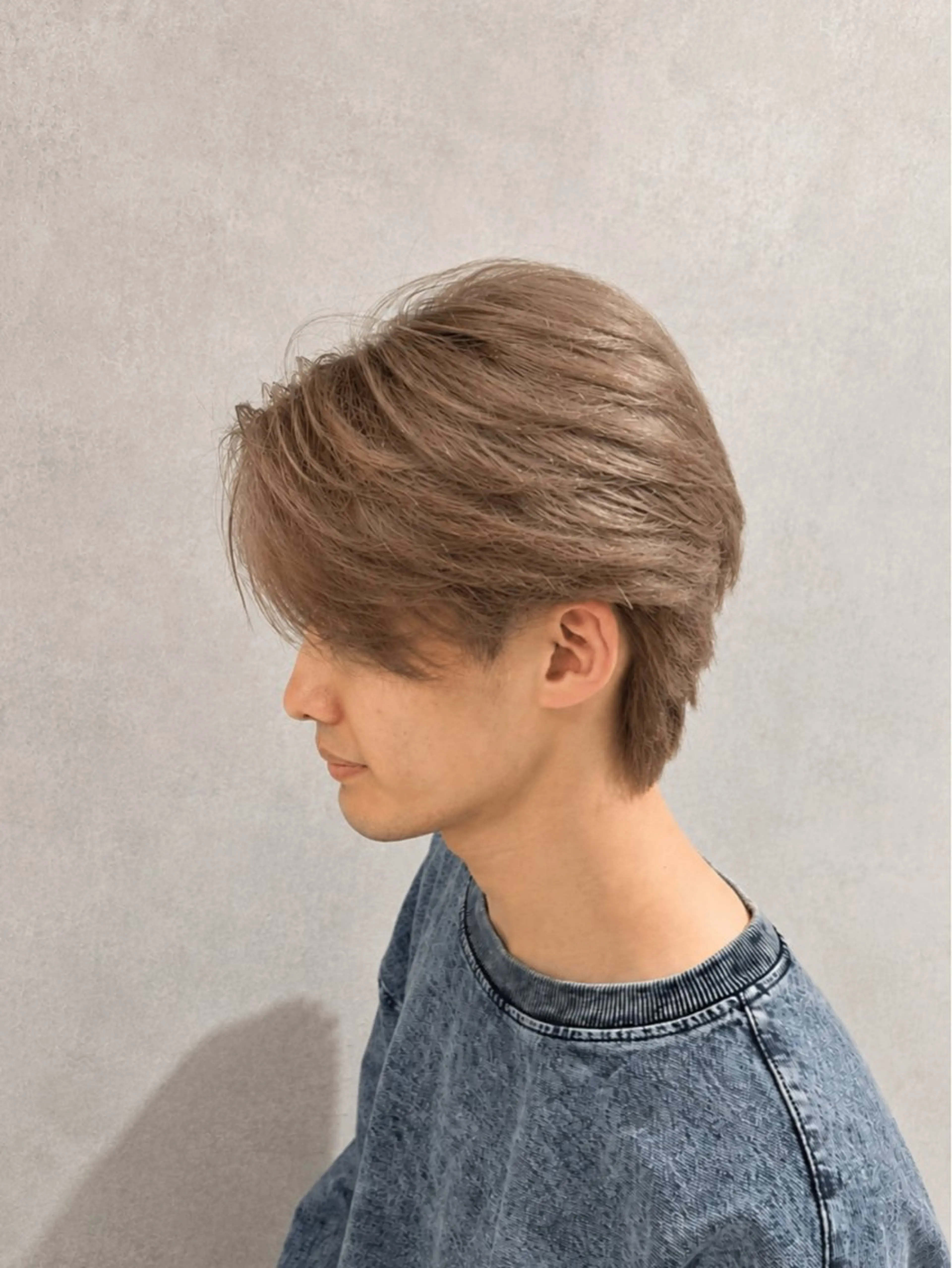 ショート カラー ベージュカラー ミルクティーベージュ ヘアカラー トリートメント YURA【髪質改善 /韓国レイヤー】のヘアスタイル