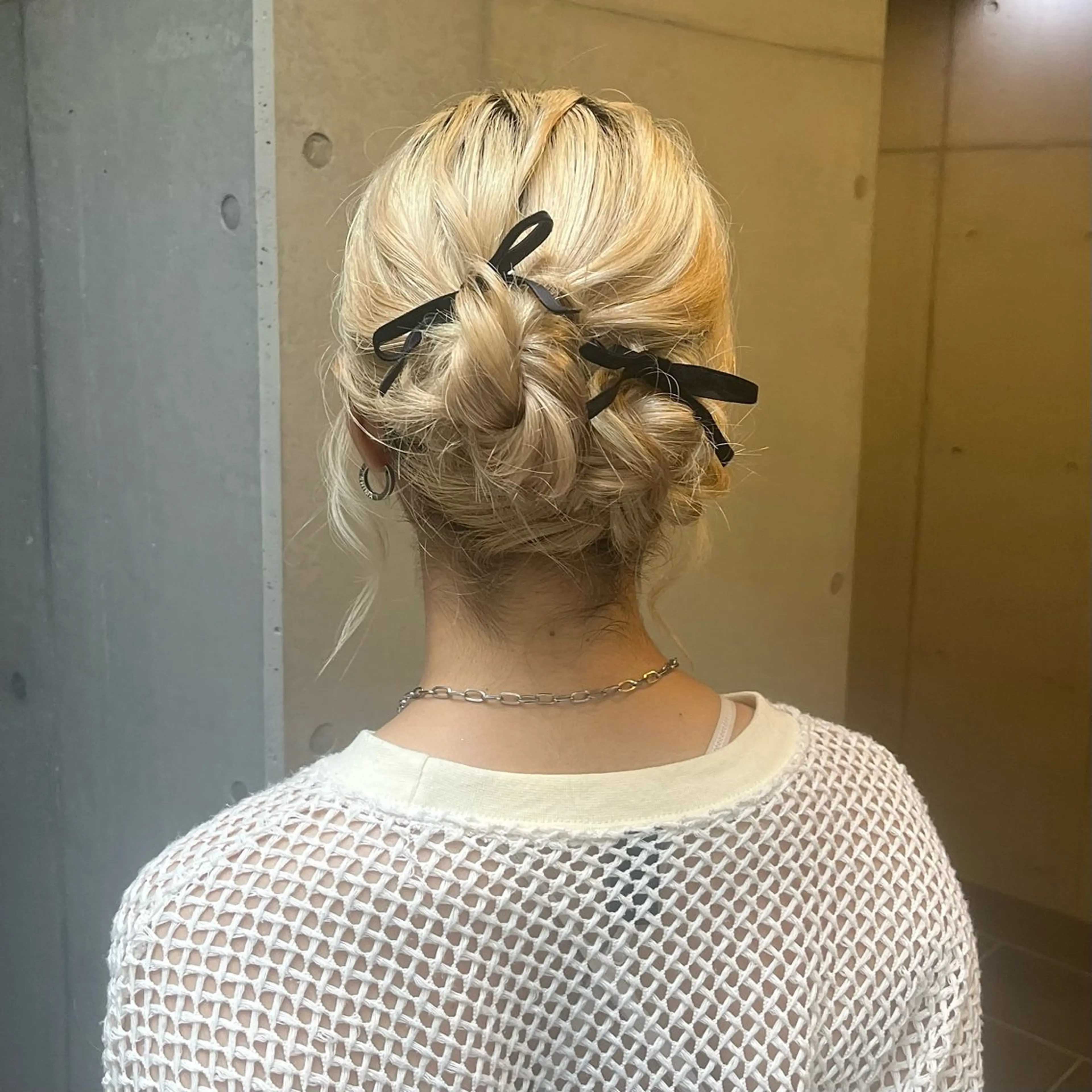 セミロング ヘアアレンジ 〖❁ちひろ| LEONID❁〗のヘアスタイル