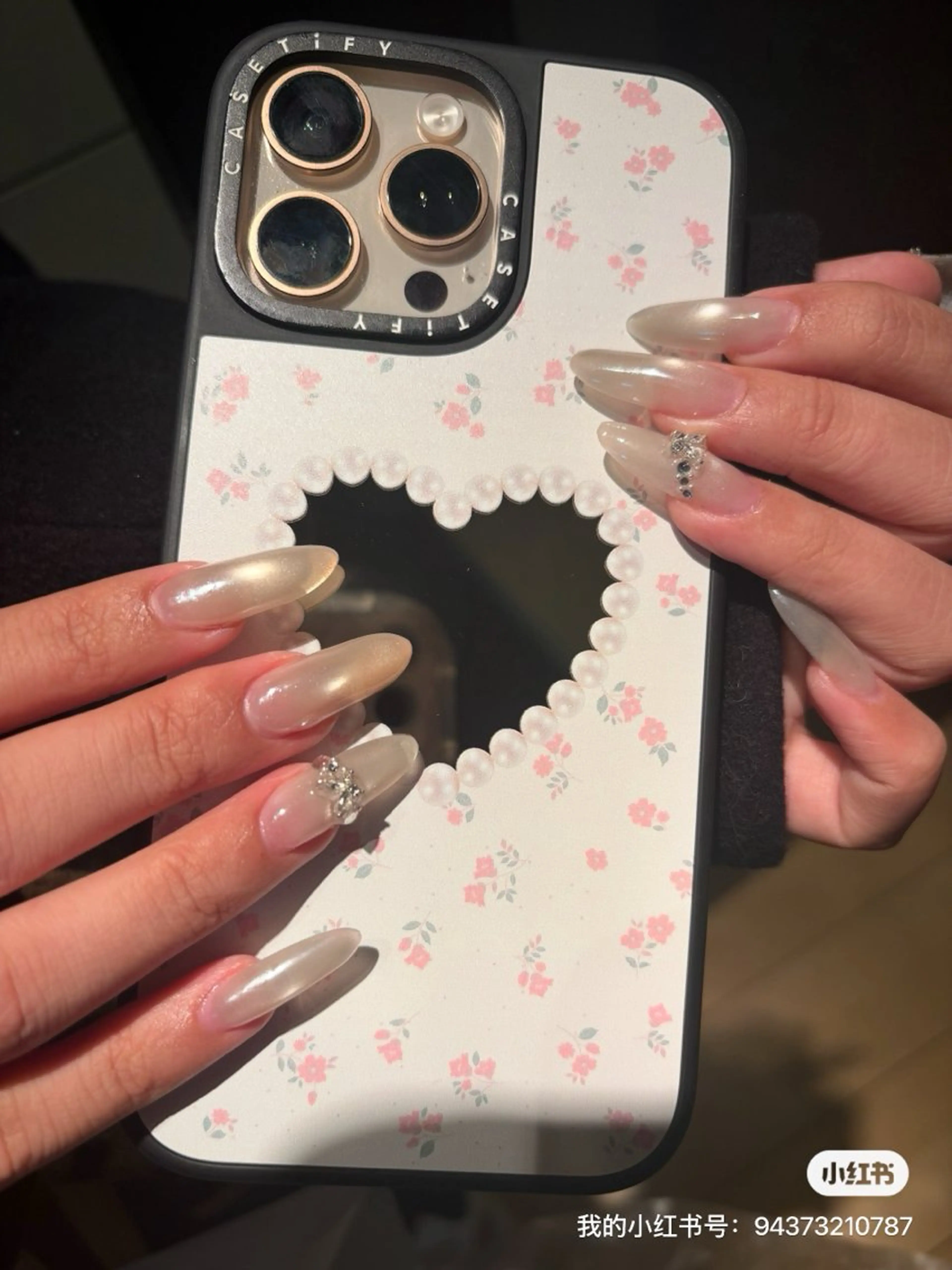 ロング ハンドネイル ELIA NAILSALON所属・ア ヤのネイルデザイン