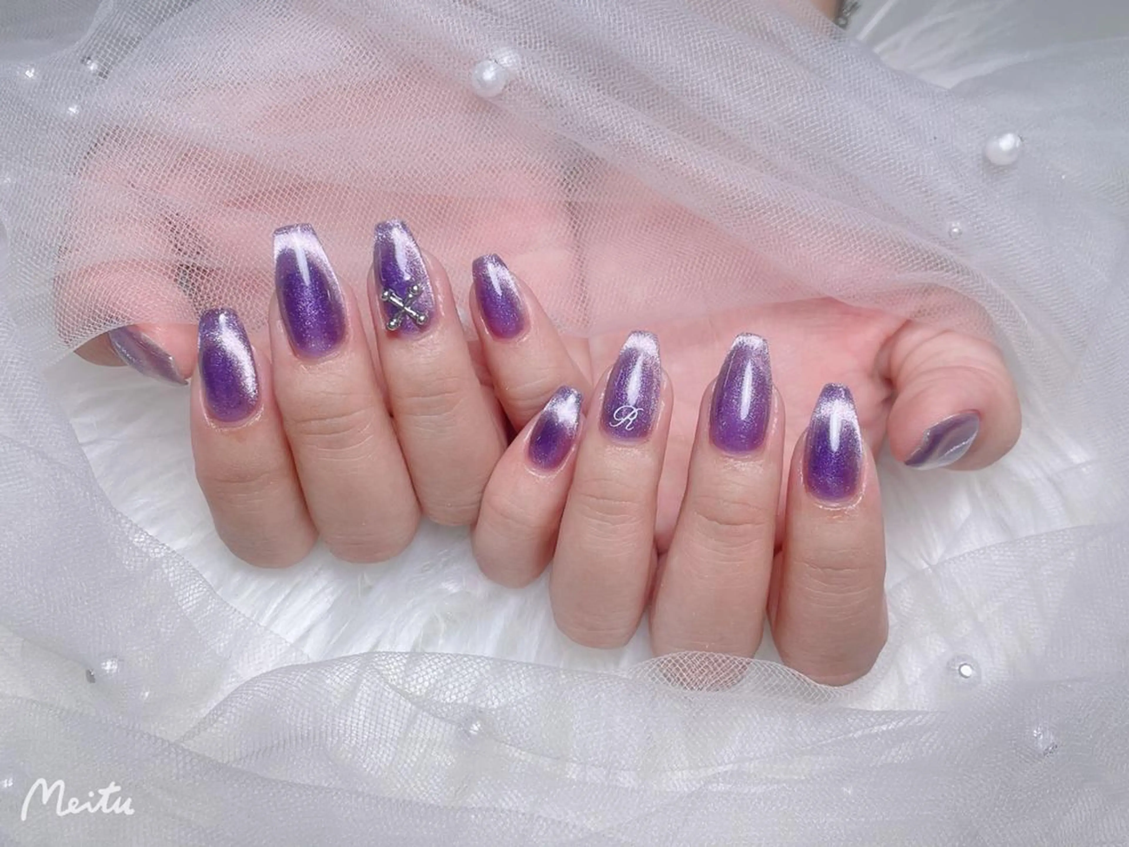 カラー ネイル グラデーションカラー 卒業式のヘアスタイル アートネイル 成人式 フットネイル For U nail スカルプ専門店のネイルデザイン