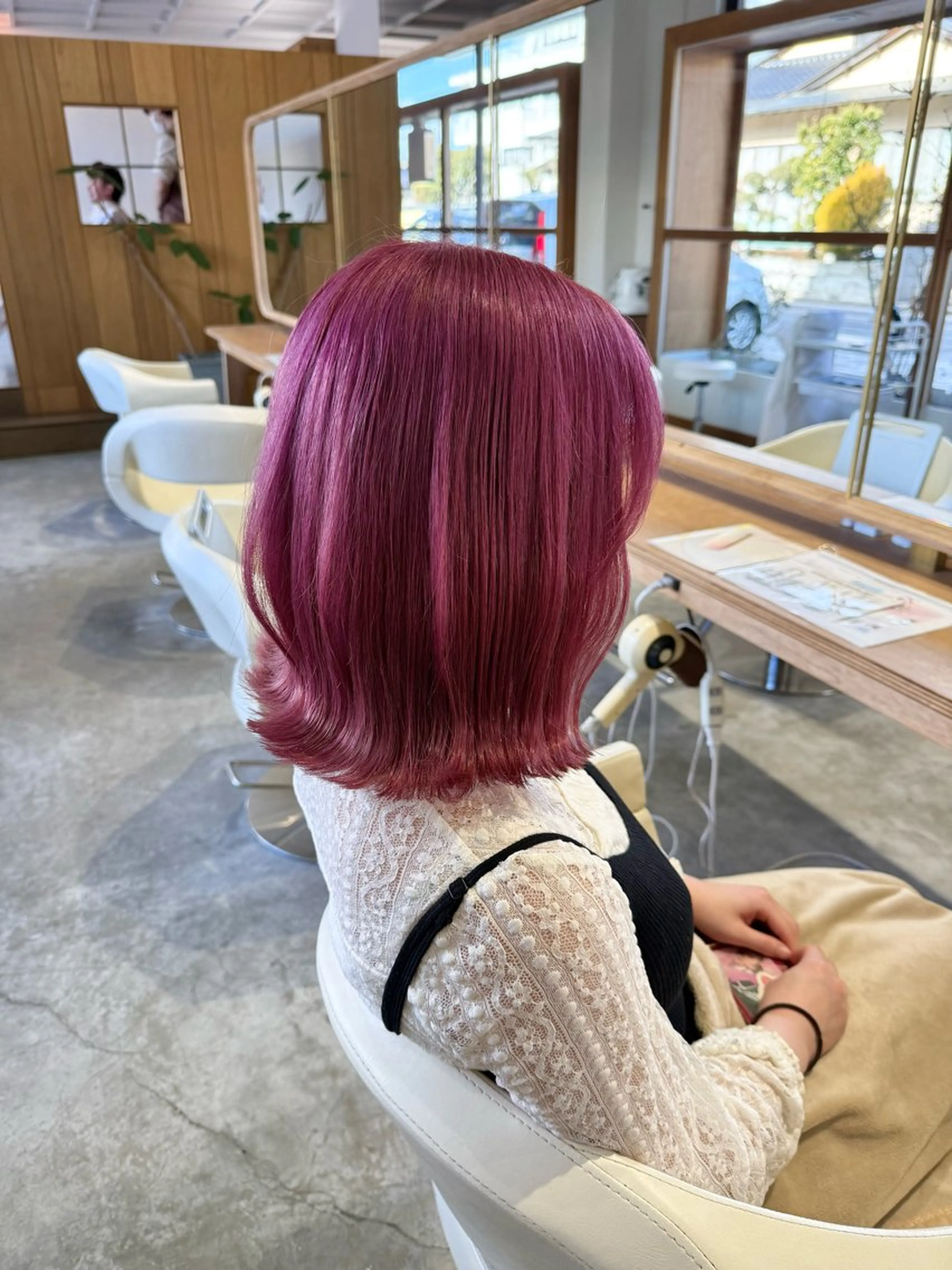 ミディアム カラー ピンクカラー カット ヘアカラー フラム所属・WATANABE MISAKIのヘアスタイル