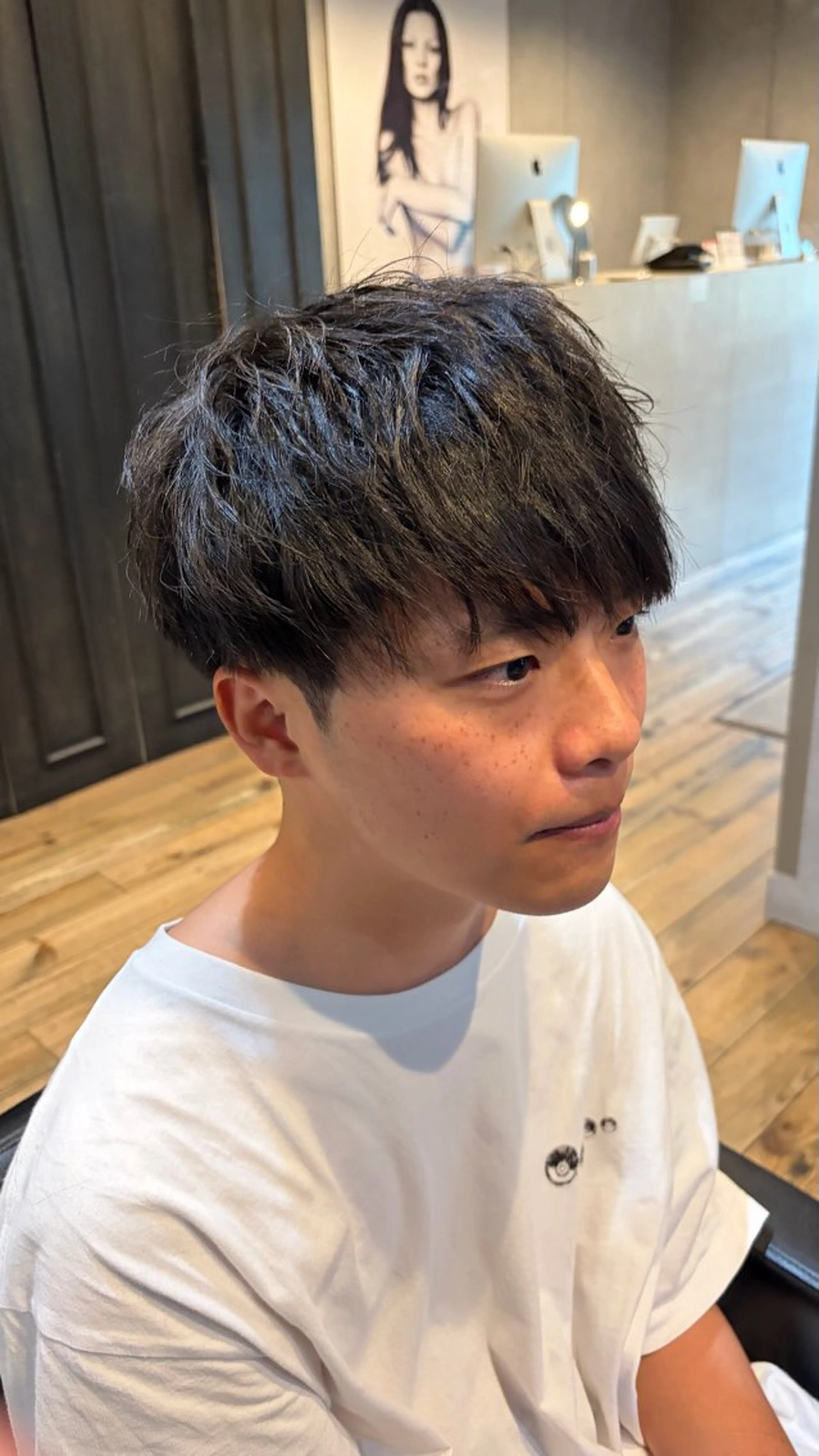 ショート パーマ メンズ 師岡 祐輔のヘアスタイル