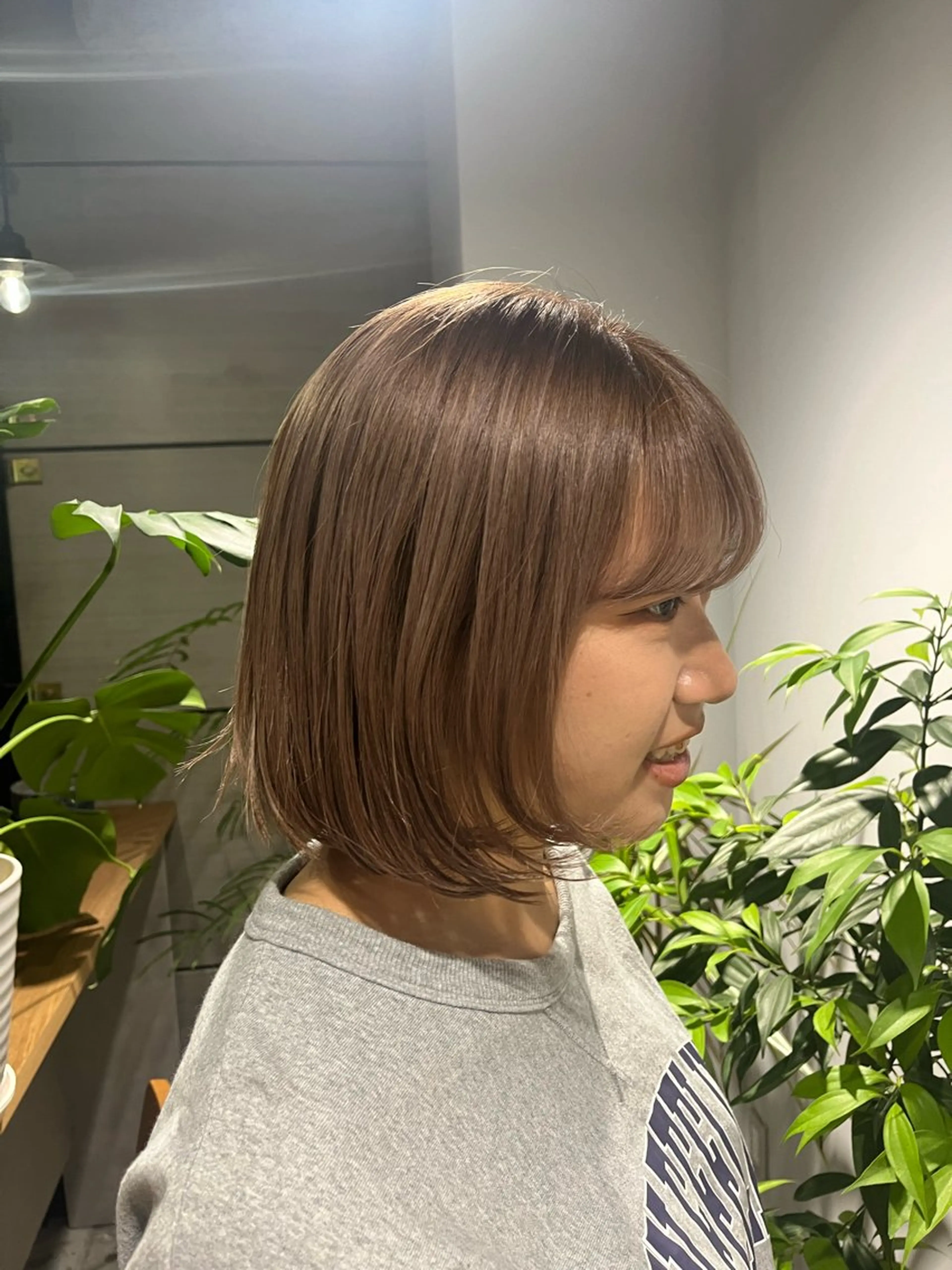 ミディアム カラー 菅野 紗弥のヘアスタイル