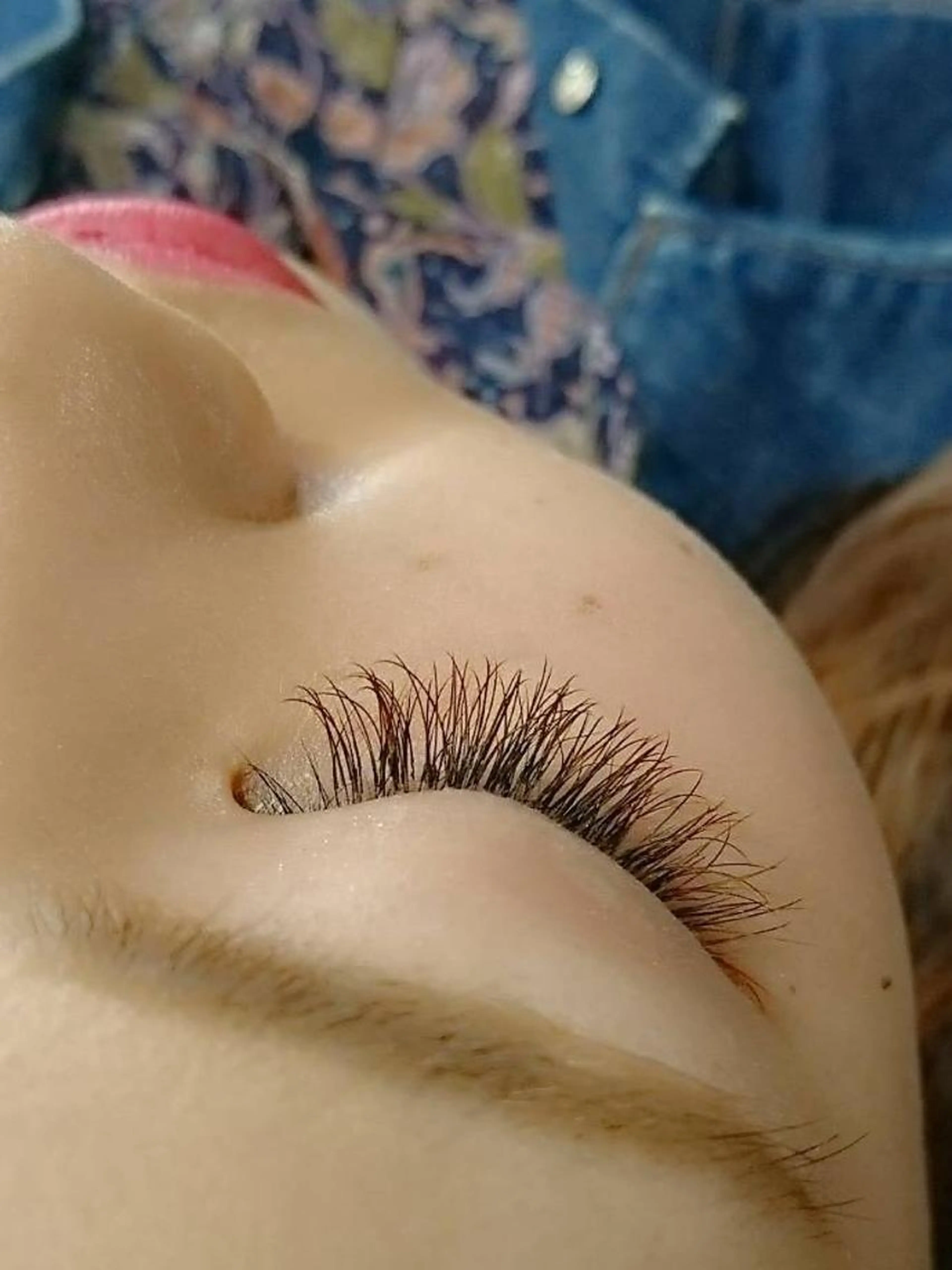 カラーアイラッシュの写真