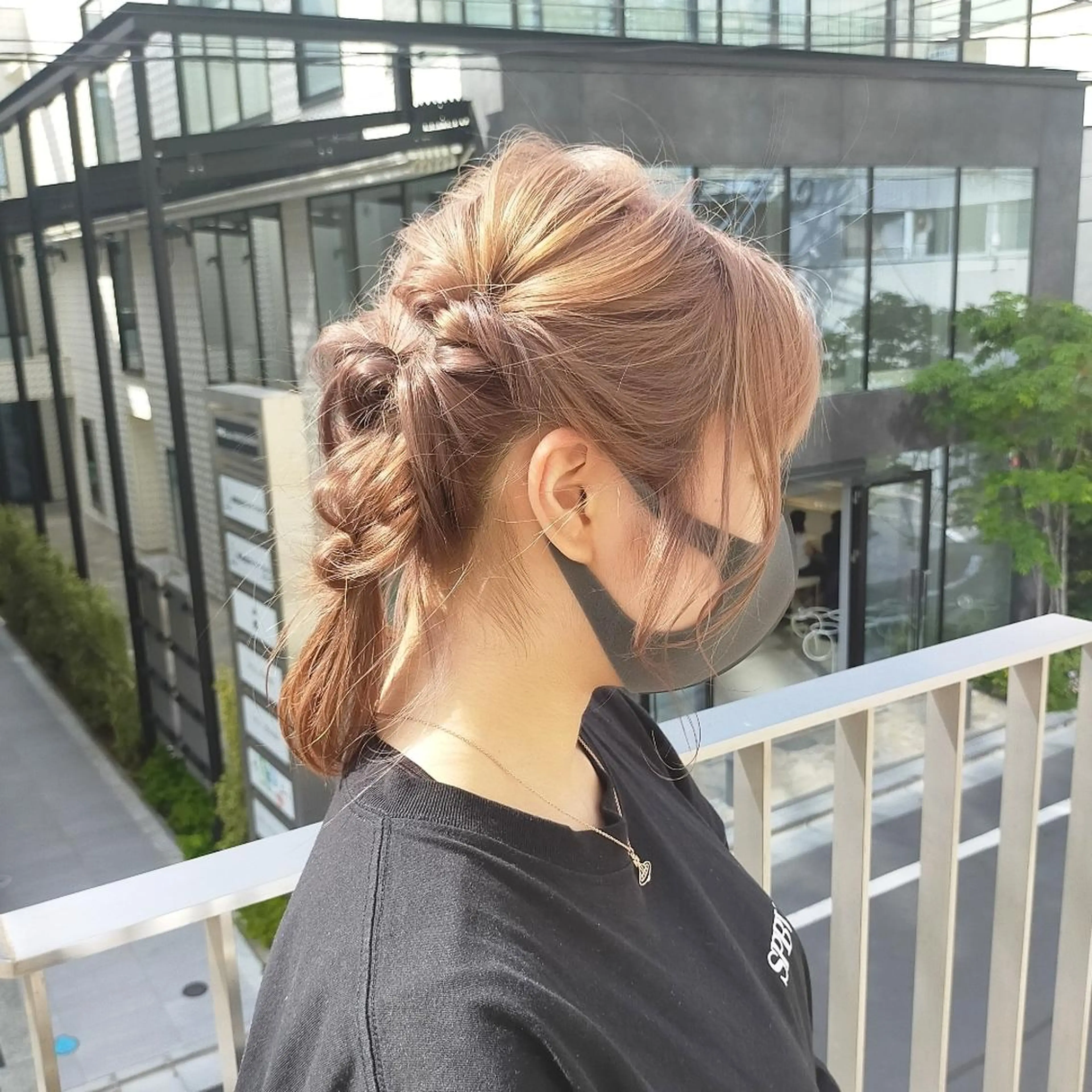 セミロング ヘアアレンジ 🌺夏の褒められヘア 🌺 NAO のヘアスタイル