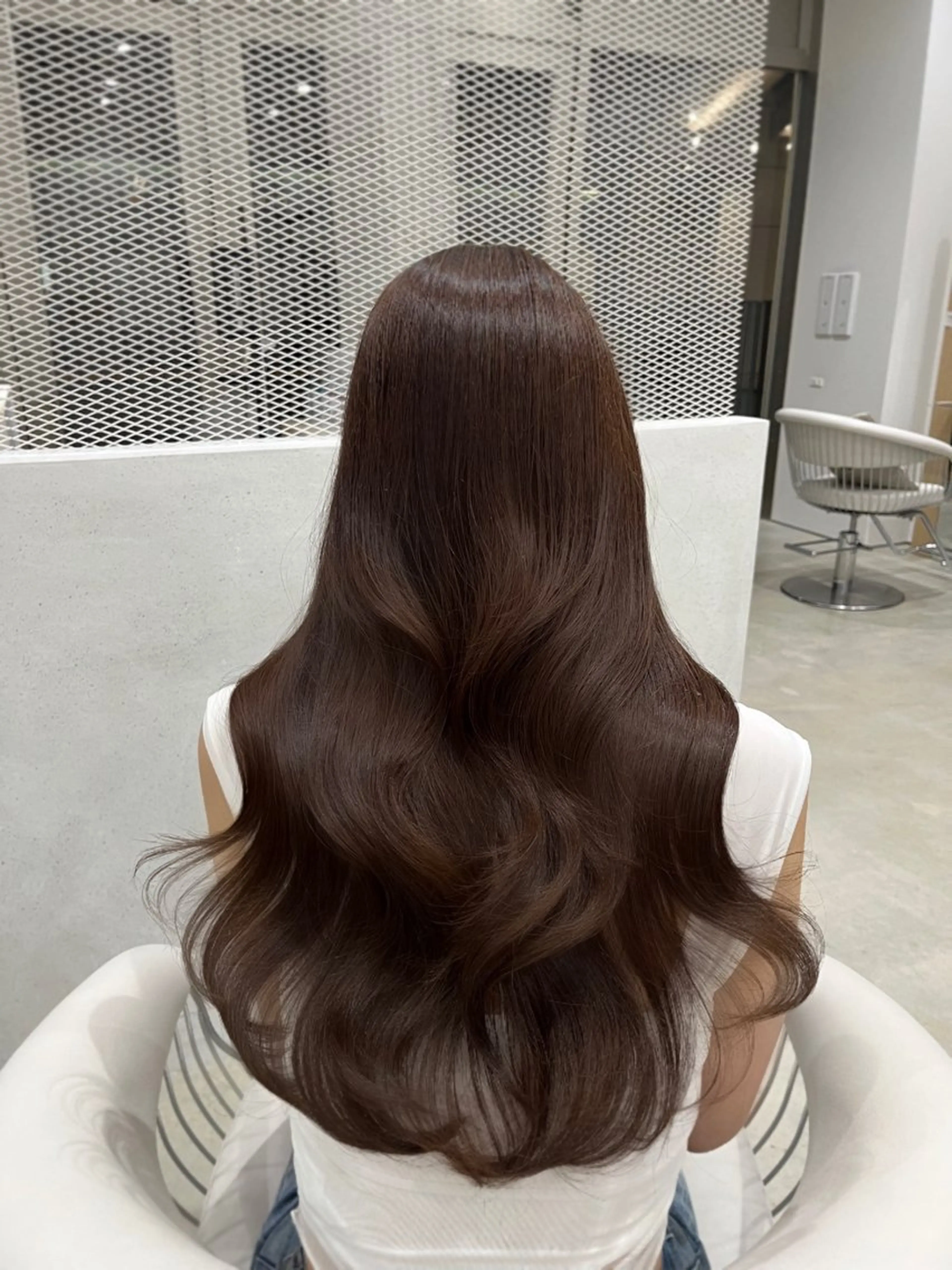 ロング SONA/レイヤー /ダブルカラーのヘアスタイル