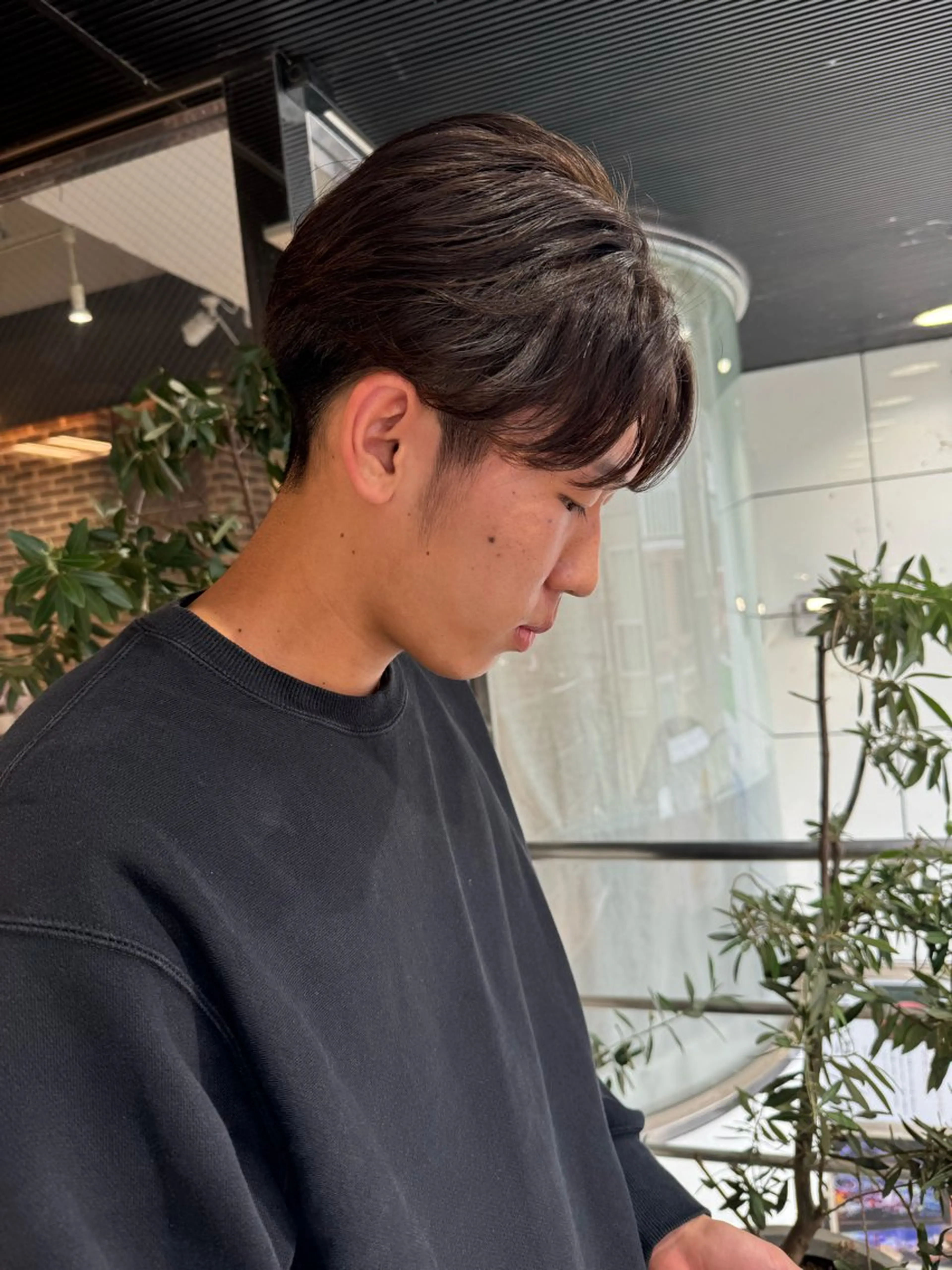 パーマ メンズ センターパート ダウンパーマ カルマパーマ マッシュ メンズパーマ カット パーマ designcolo r/似合わせNOKAのヘアスタイル