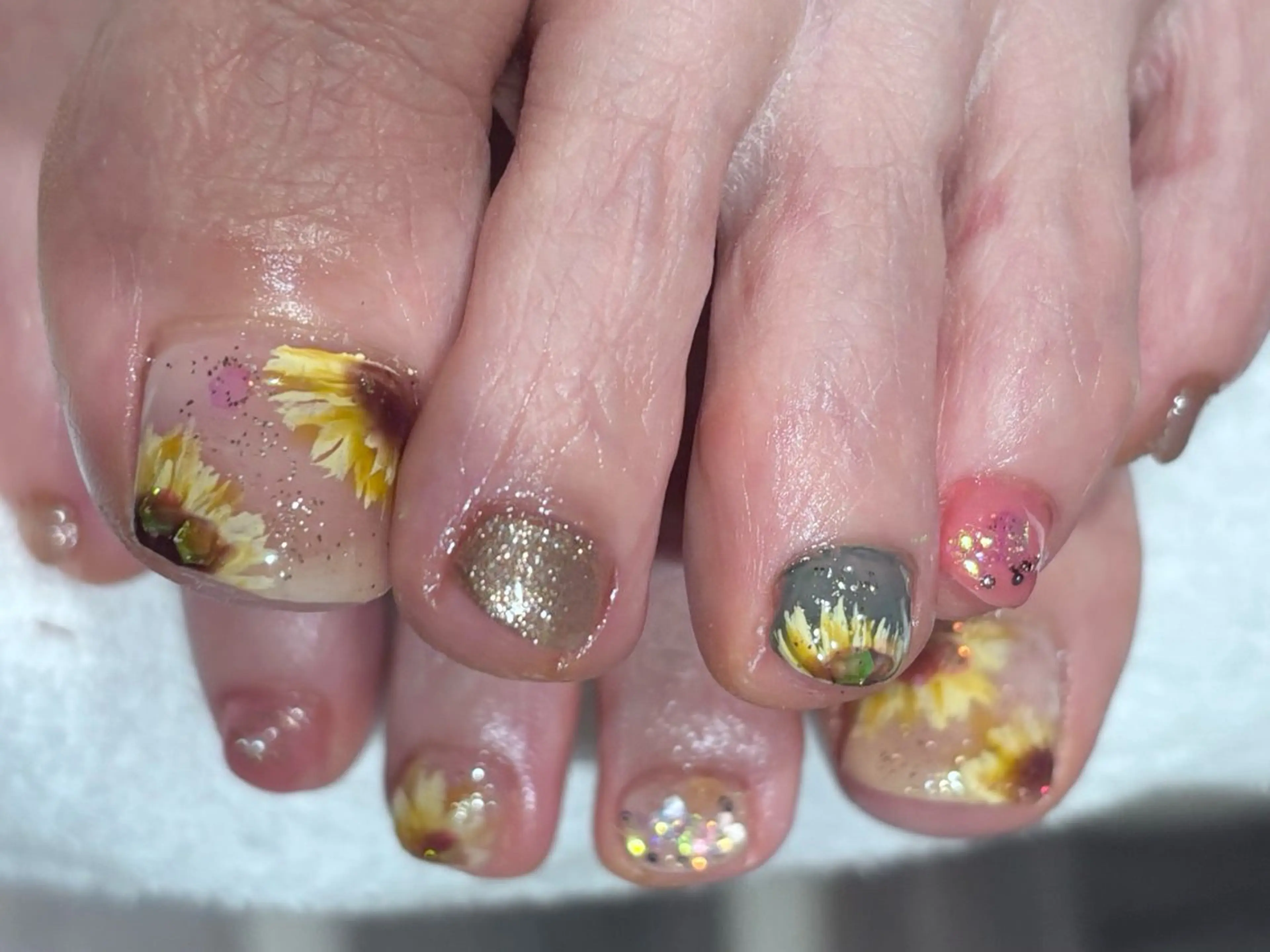 ネイル フットネイル CECIL beauty labo所属・田中 梨奈のネイルデザイン