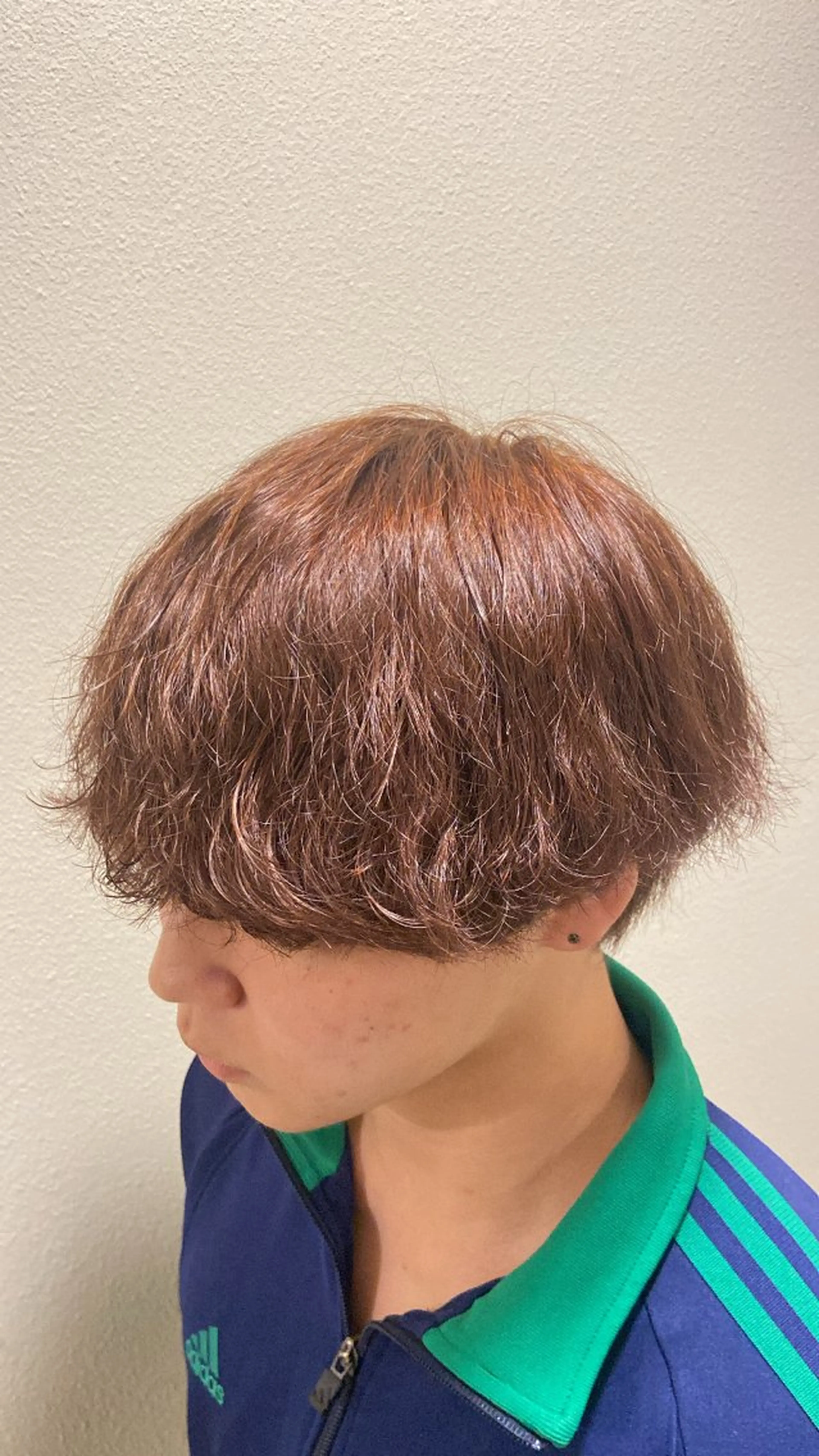 カラー メンズ メンズブリーチ ブリーチ ブリーチなしカラー 王 春文のヘアスタイル