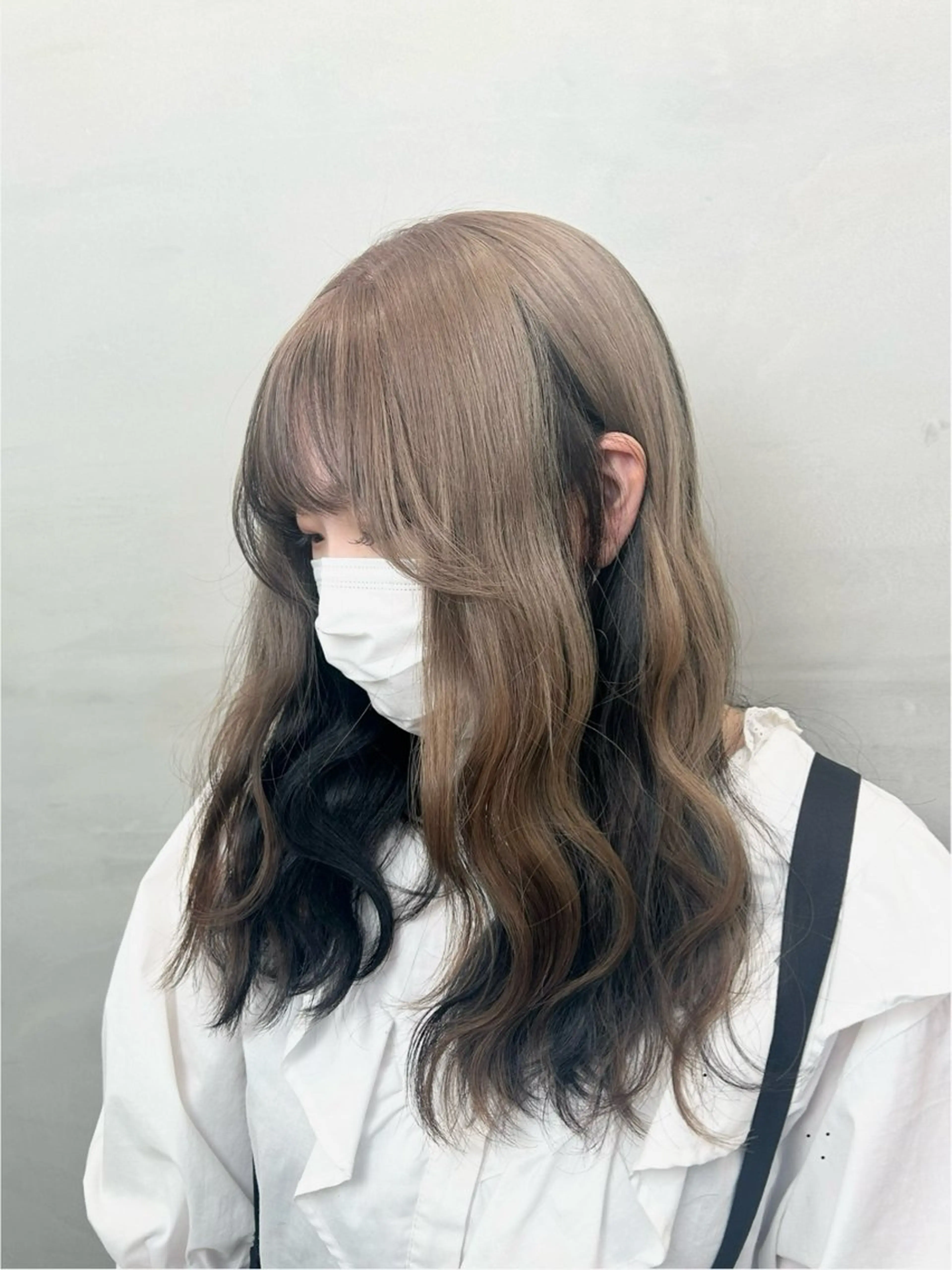 セミロング ヘアカラー トリートメント 透明感💗 ベージュ系　松田彩音のヘアスタイル