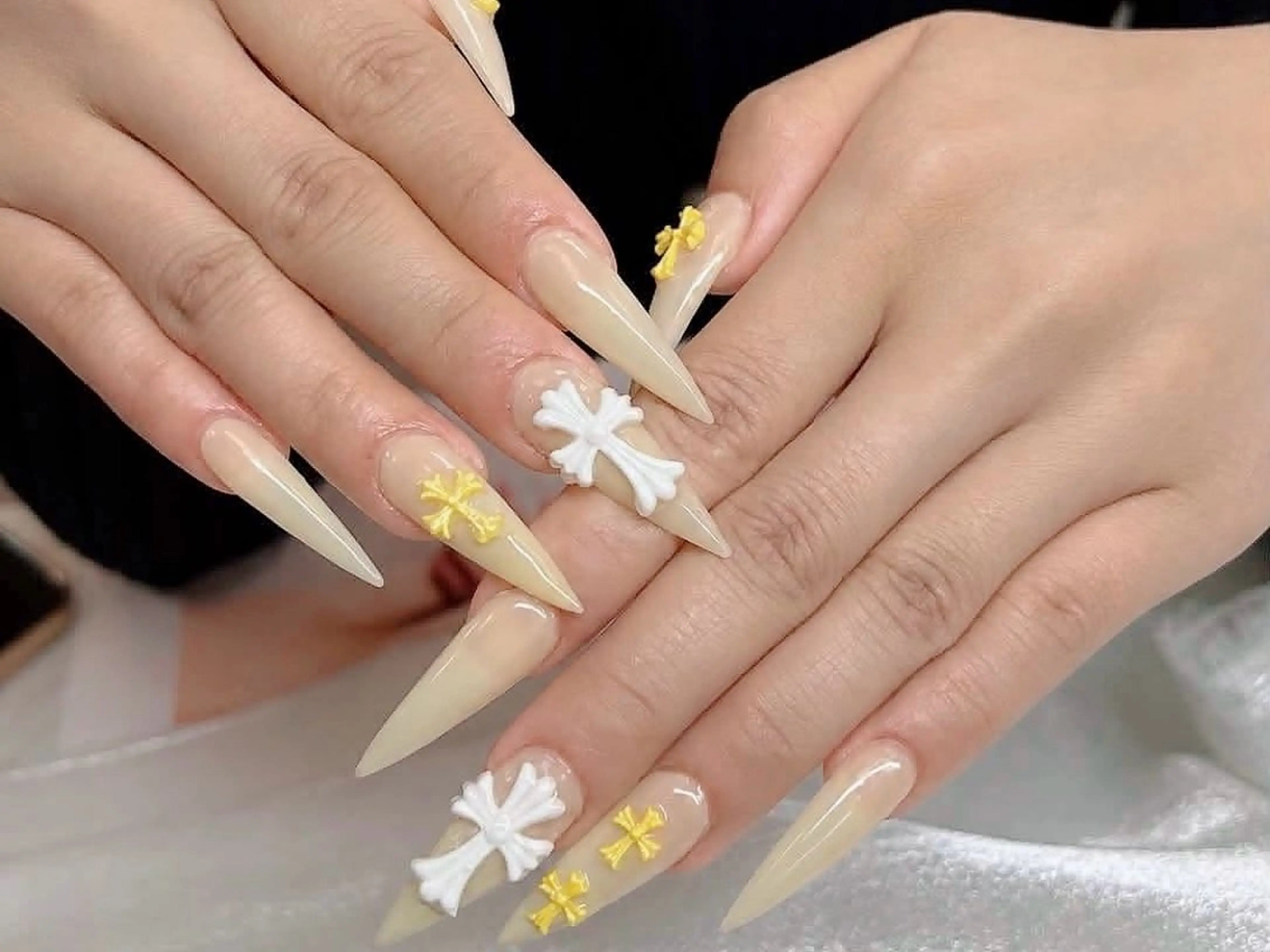 ネイル ハンドネイル Mira Nail Studioのネイルデザイン