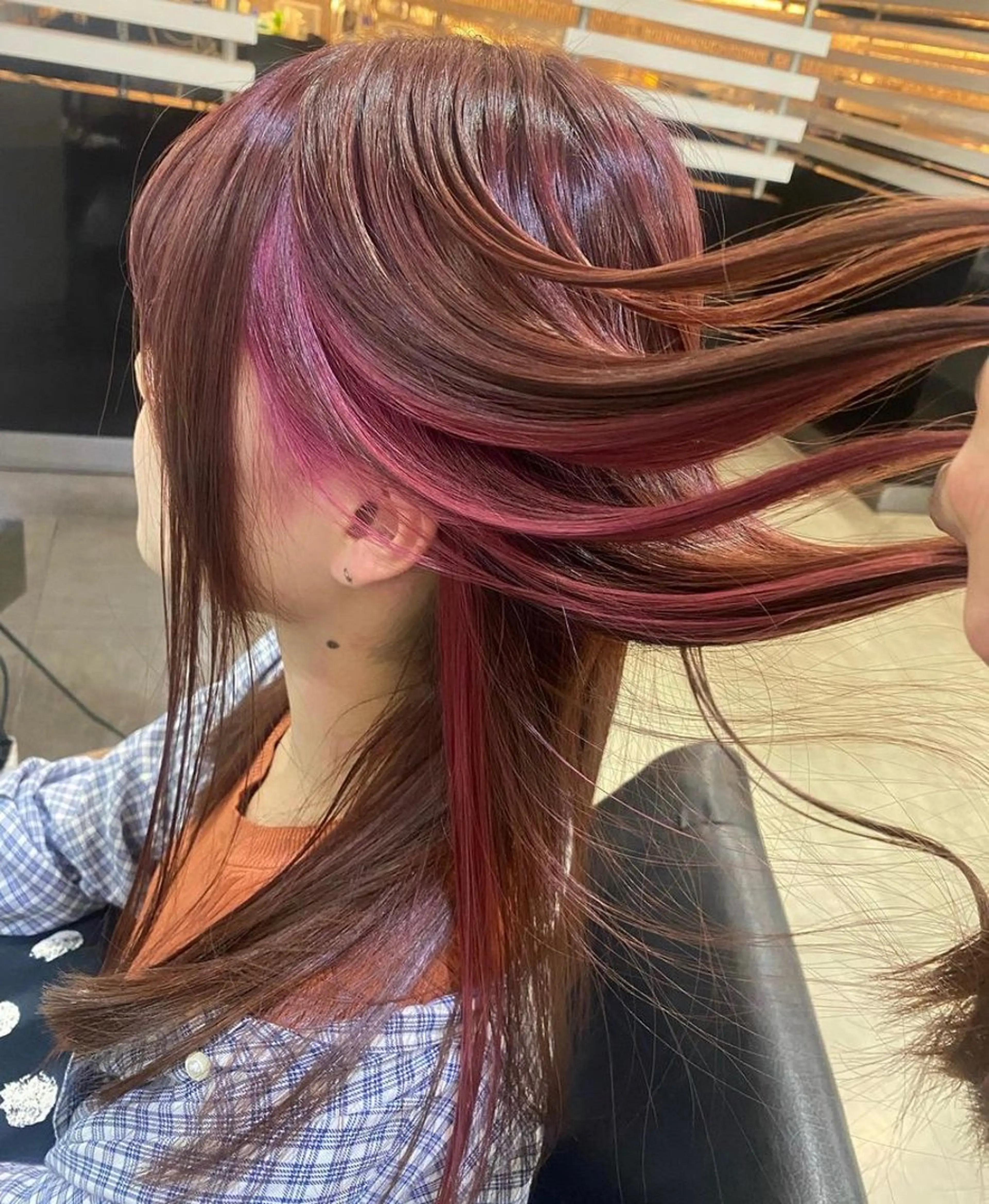 ロング カラー ヘアアレンジ インナーカラー ピンクカラー 烏山 達也のヘアスタイル