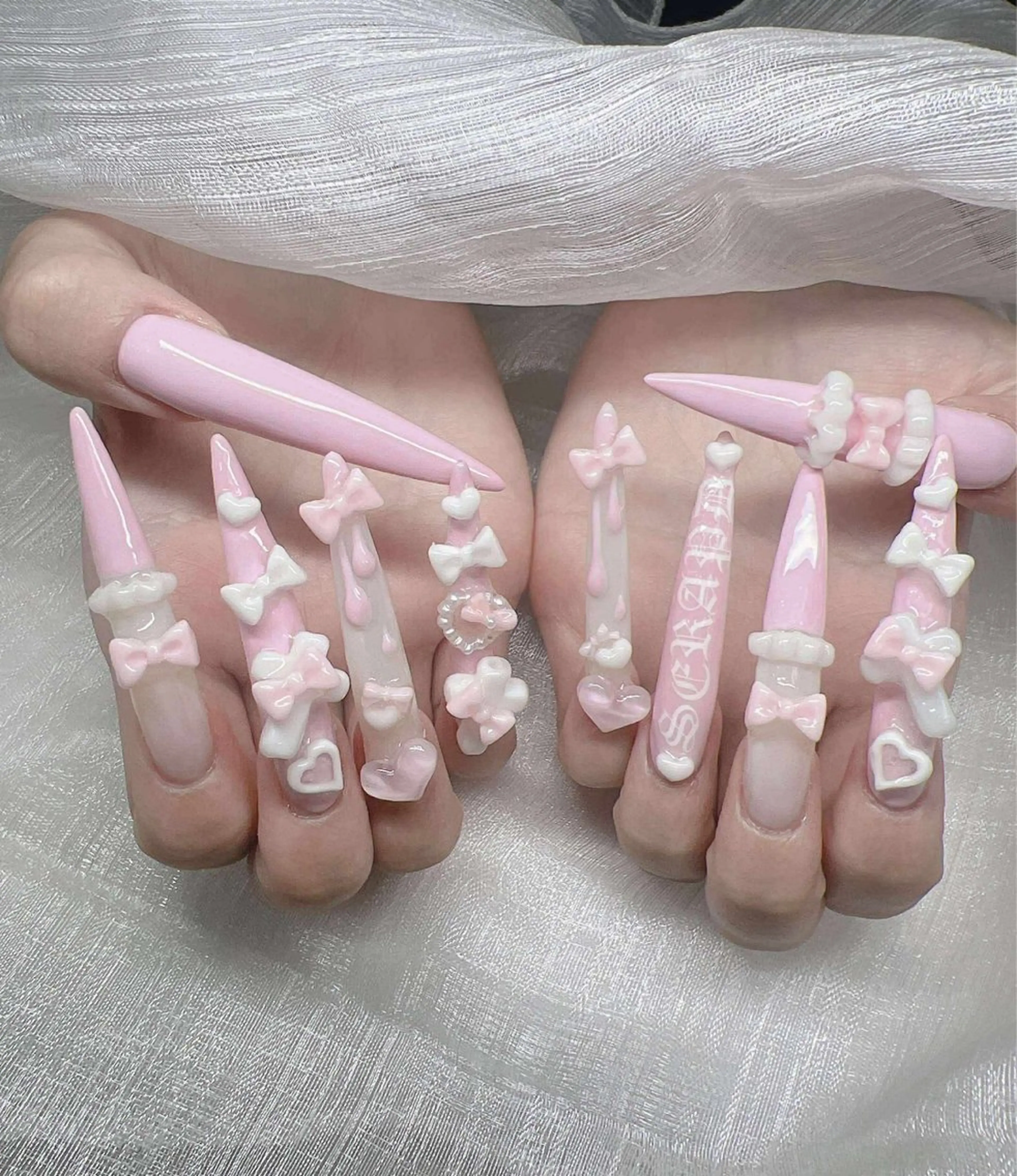 ネイル ハンドネイル Lee Nailsのネイルデザイン