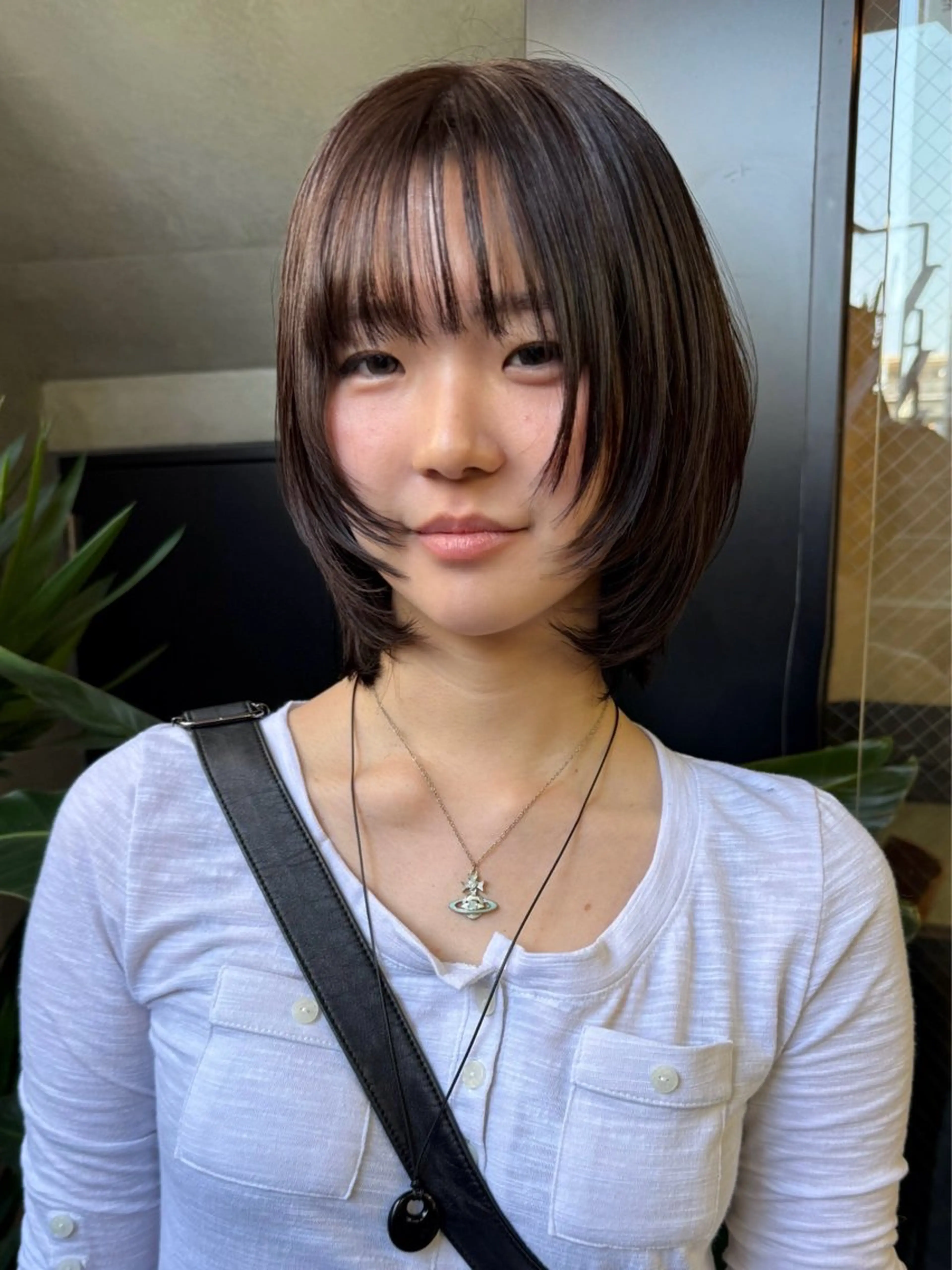ショート ボブレイヤー ラベンダーブラウン ボブ ハッシュカット かきあげバング カット ヘアカラー 縮毛矯正 トリートメント レイヤーカット\ウル フ　chinatsuのヘアスタイル