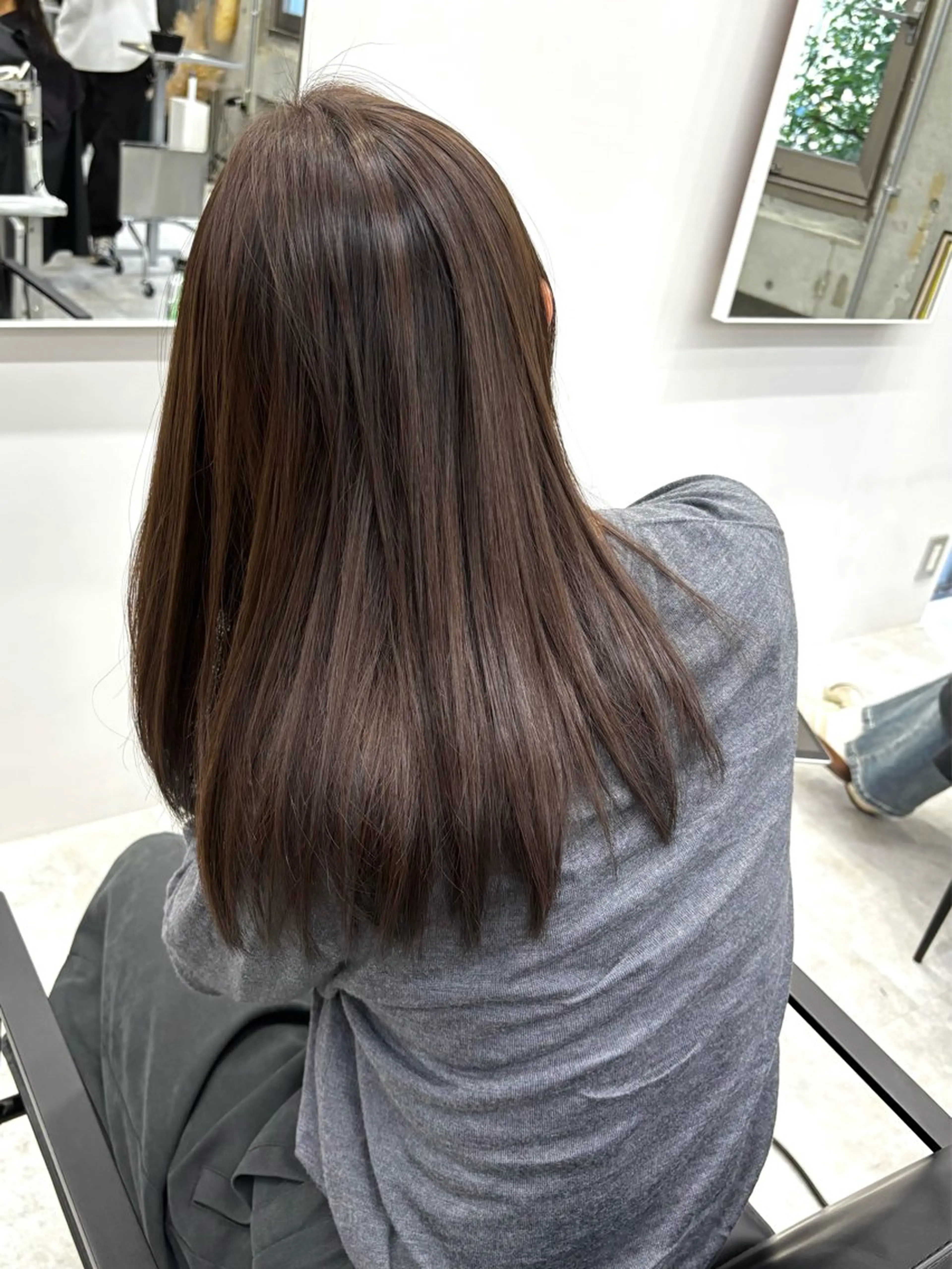 ミディアム 榊琴帆/美容師兼 アイブロウリストの眉毛・アイブロウイメージ