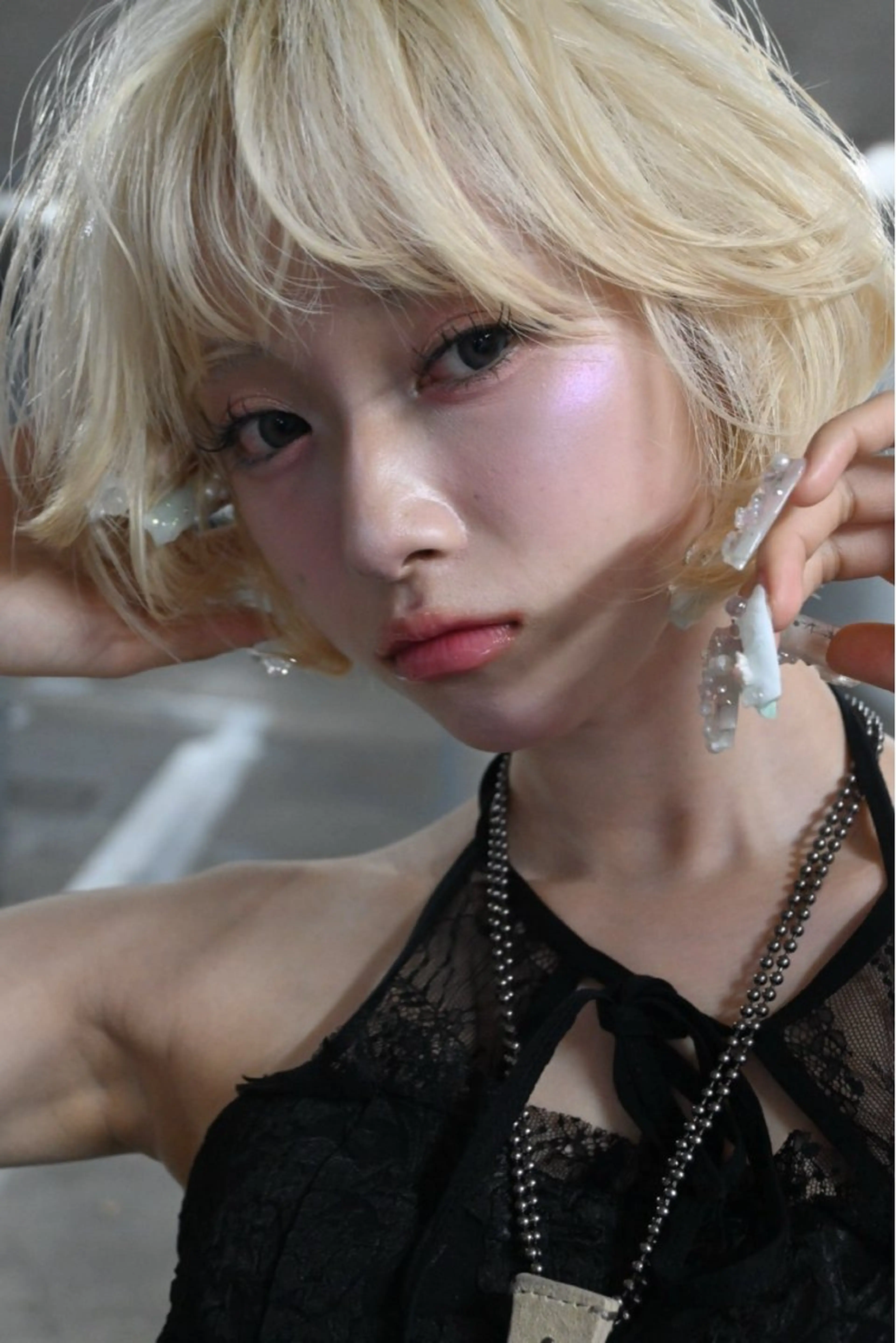 ショート カラー ボブレイヤー ボブ 韓国風ヘア レイヤーカット 小顔カット 透明感カラー✨🩵 韓国ヘアkanatoのヘアスタイル