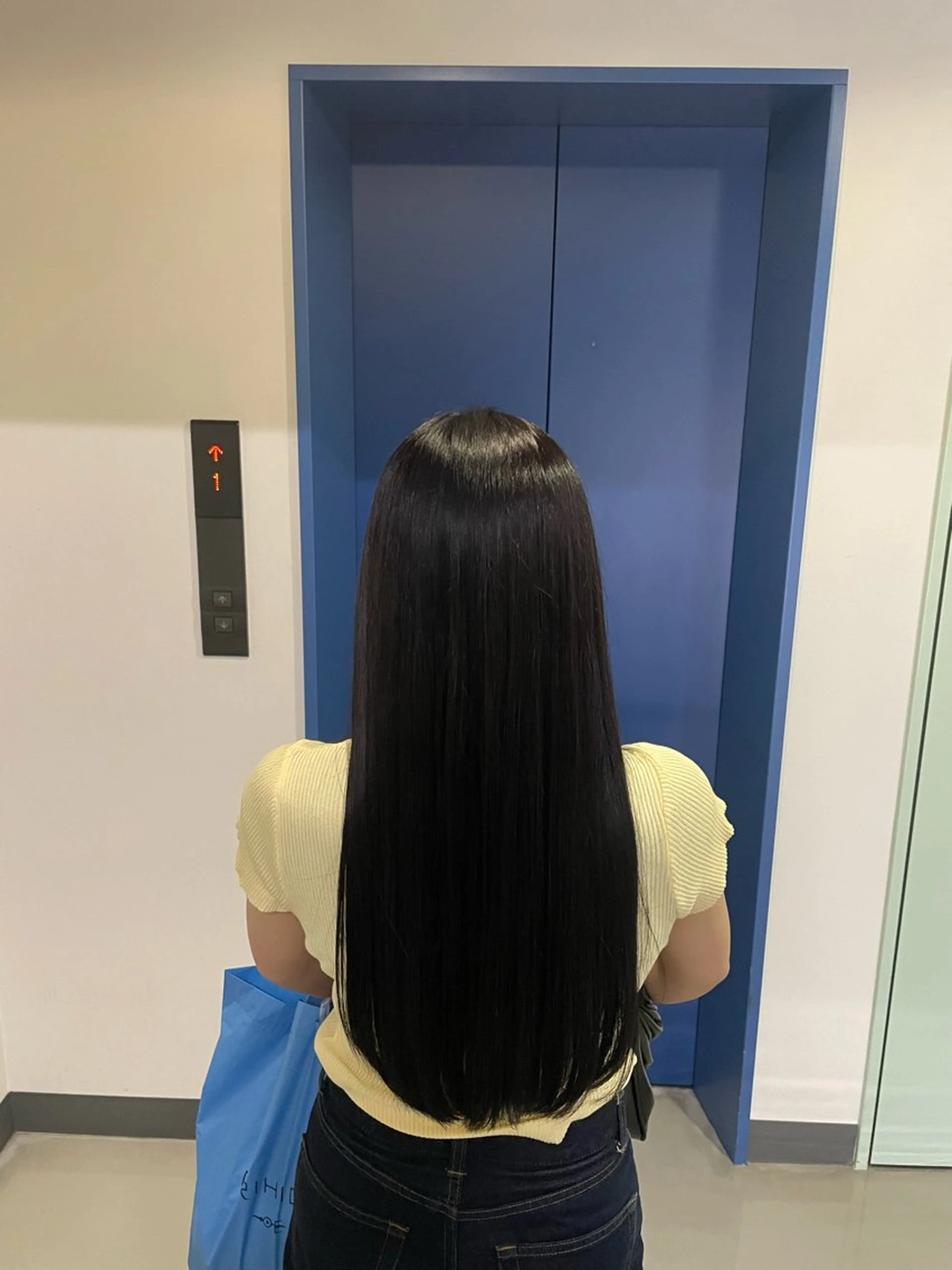 ロング カラー 黒髪 透明感カラー ナチュラルブラック 縮毛矯正 ❄️透明感カラー / ハイトーン❄️WAOのヘアスタイル