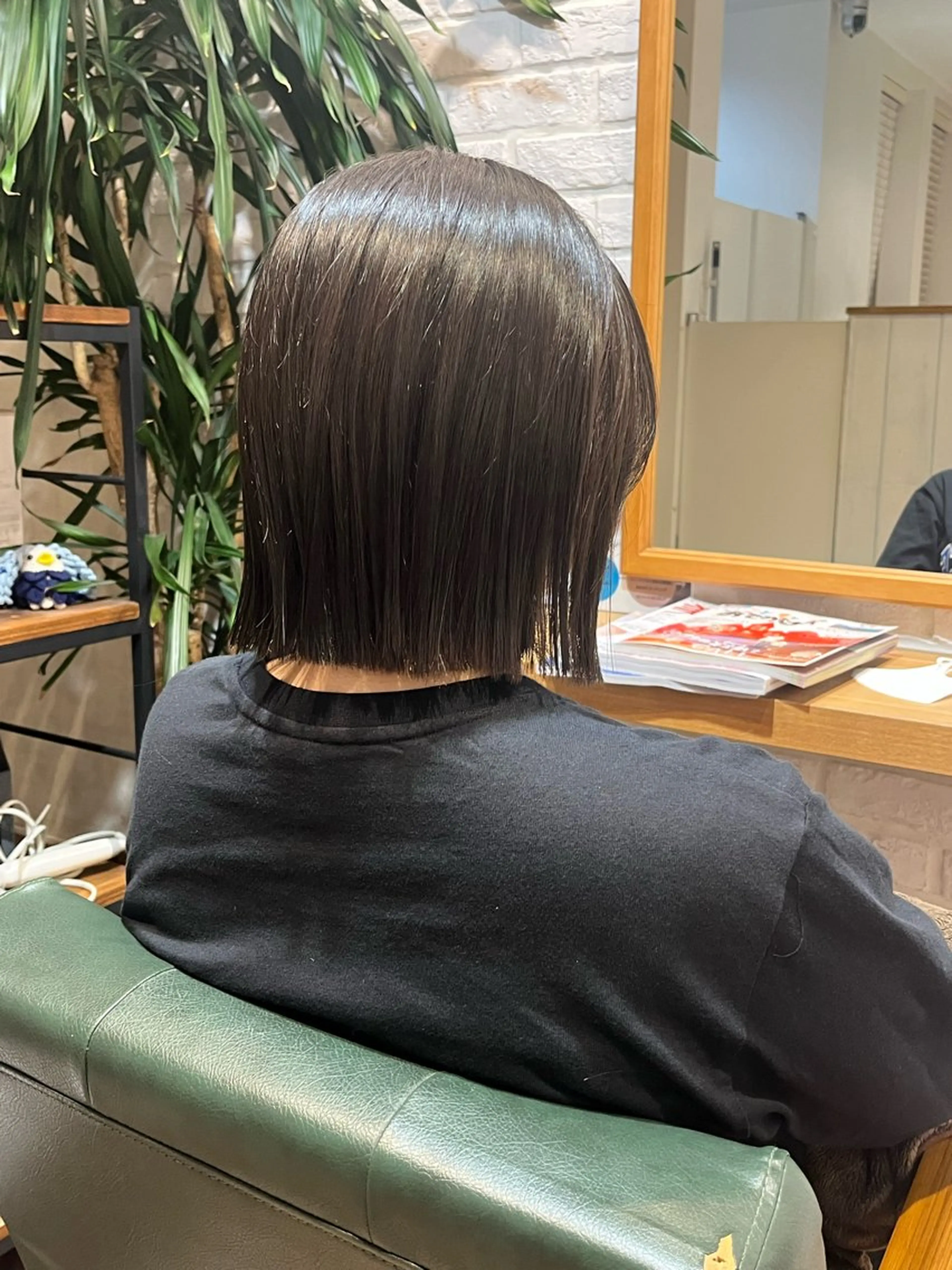 ショート アッシュ アッシュブラウン ボブ カット ヘアカラー 武田 綺音のヘアスタイル