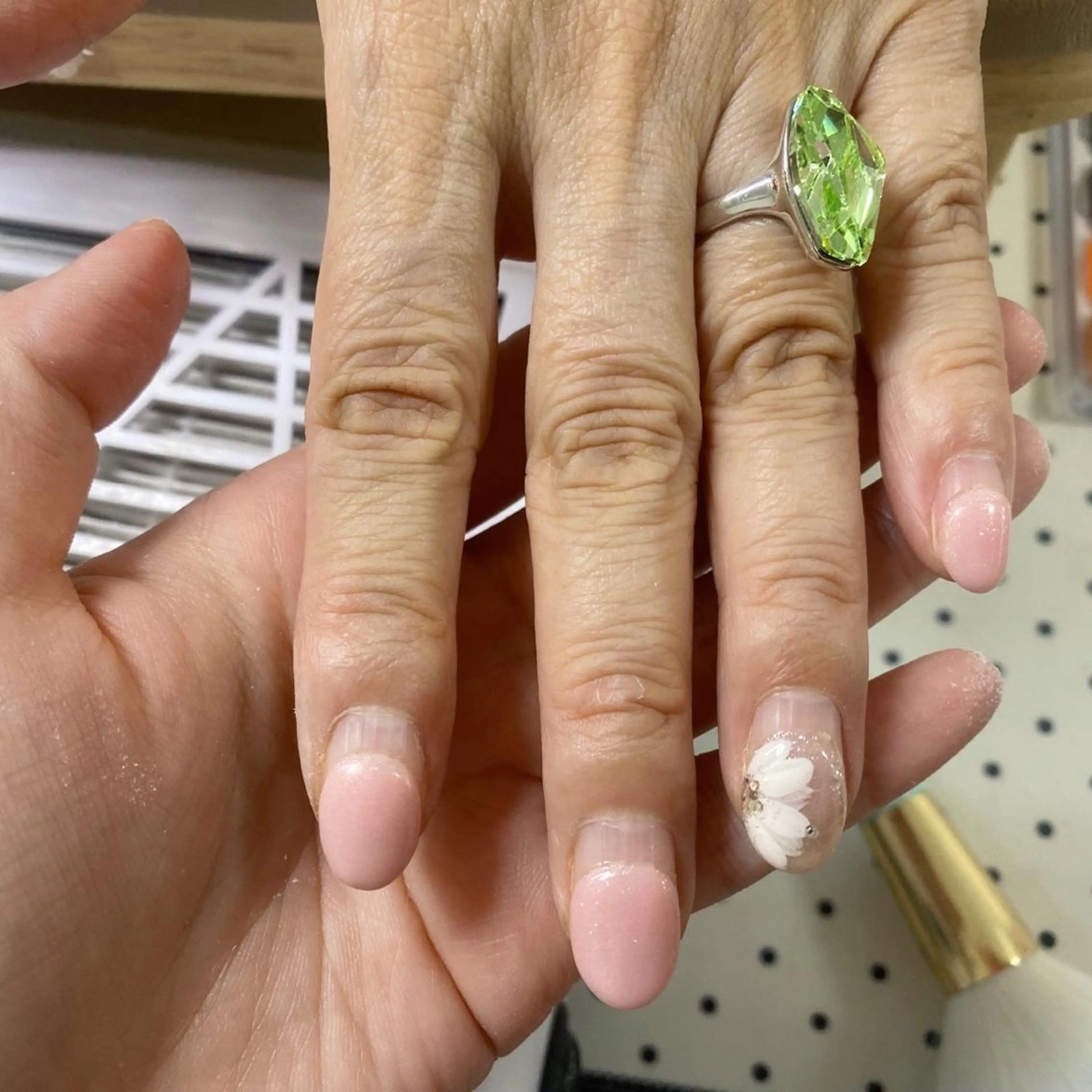 ロング カラー ネイル 長さ出し Q Free nailsのネイルデザイン