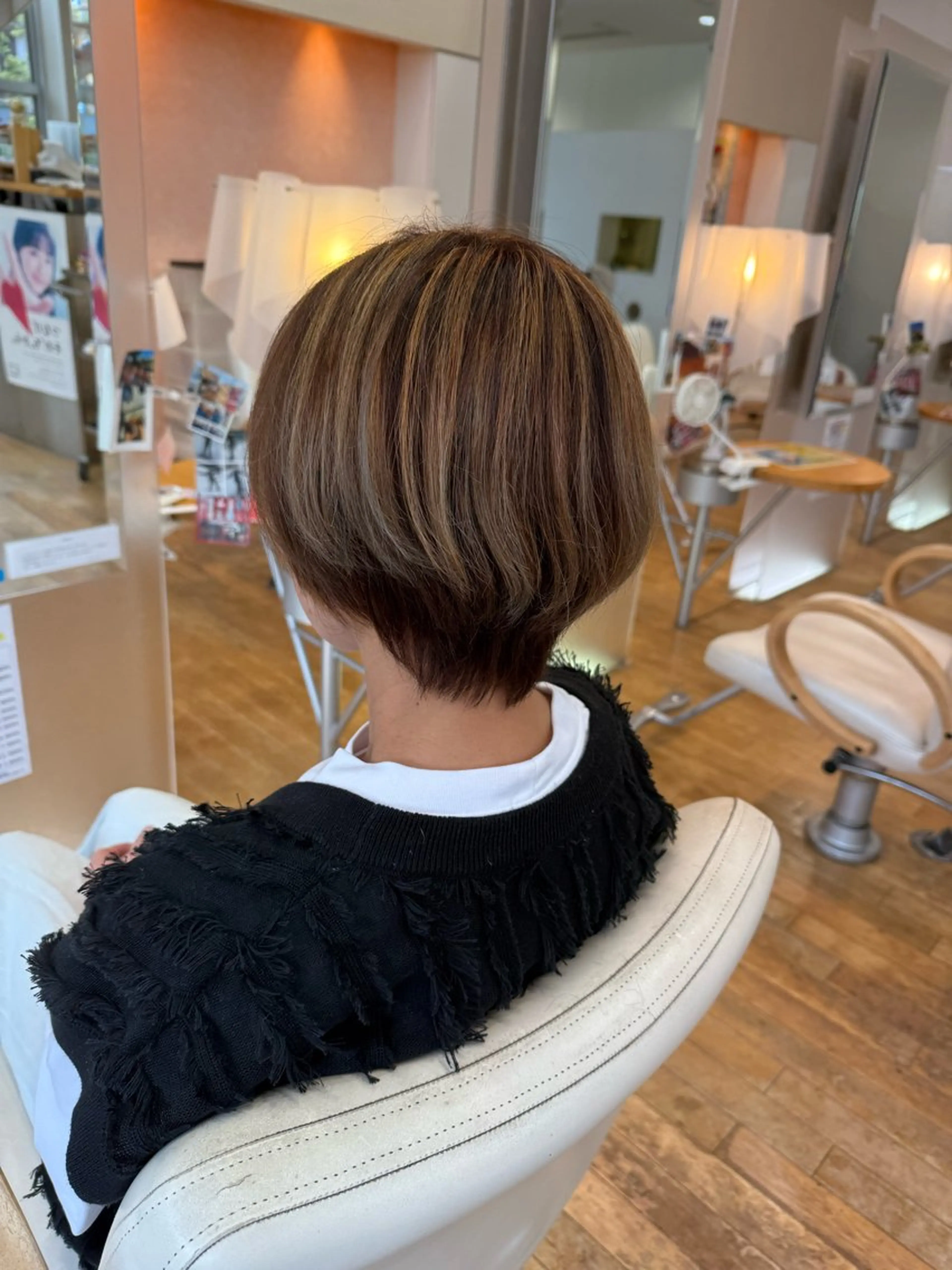 ショート カラー 山本 瑠華のヘアスタイル