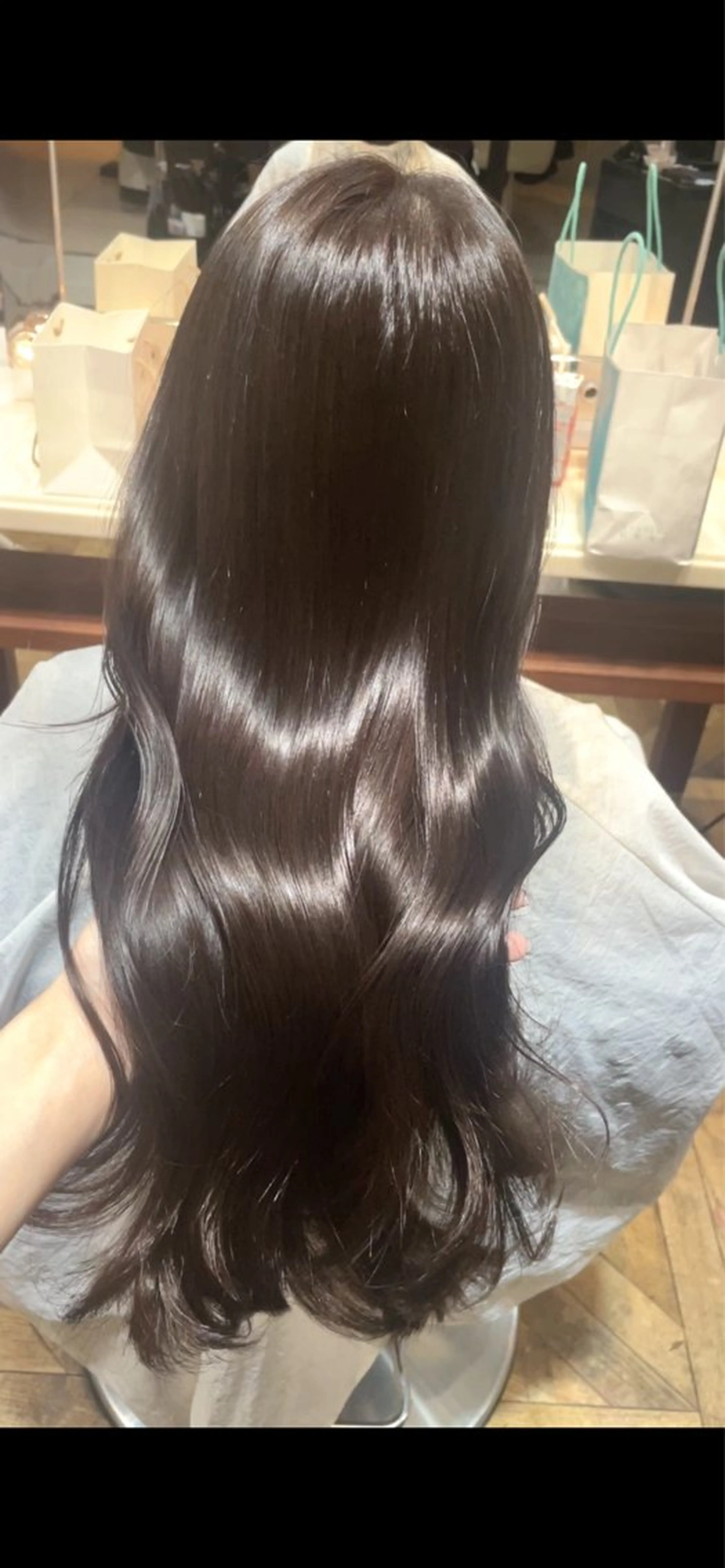 ロング カラー ベージュカラー ショコラベージュ グレージュ カット ヘアカラー トリートメント ご新規様限定 透明感カラーKANAのヘアスタイル
