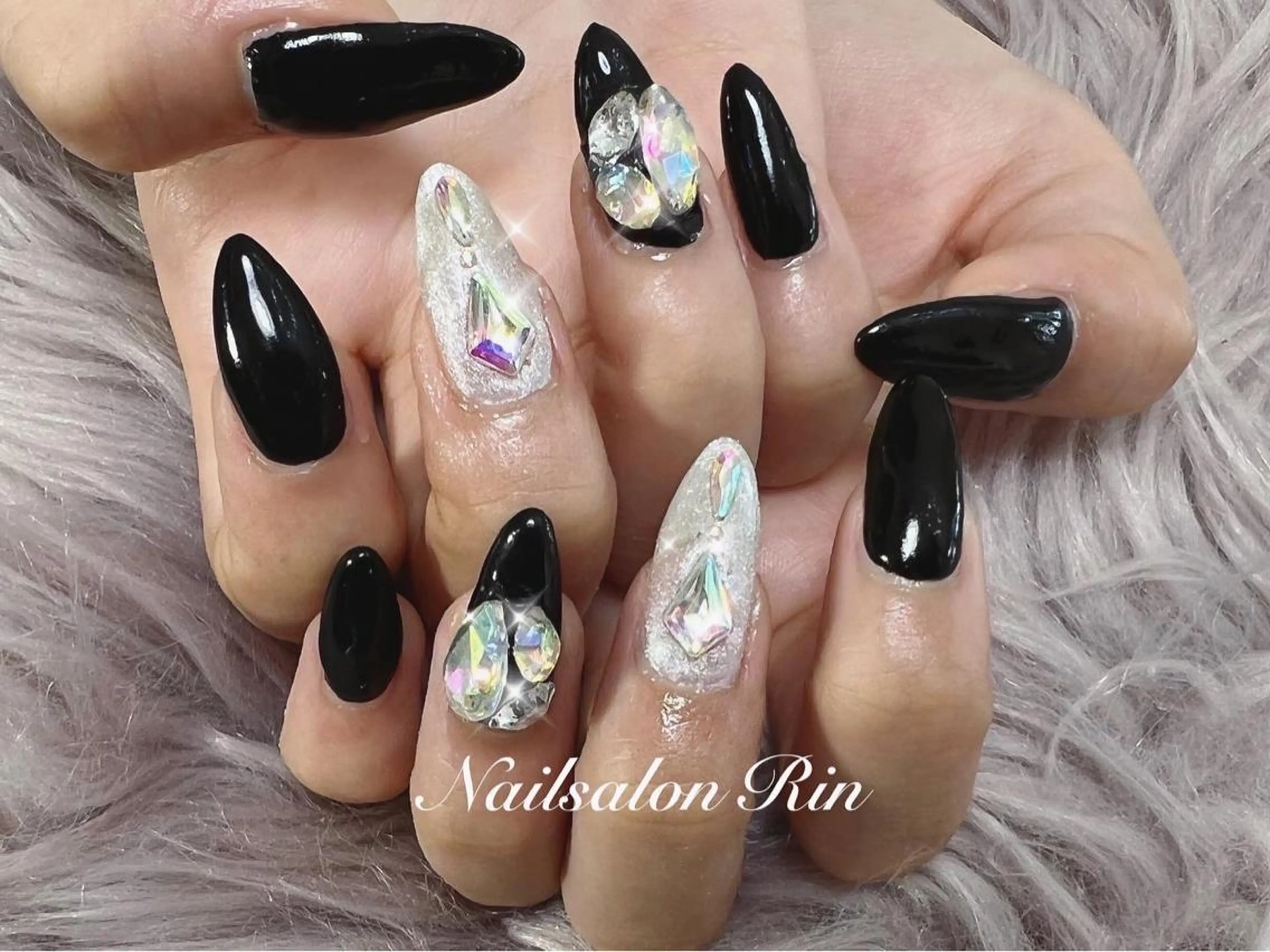 ネイル Nailsalon Rinのネイルデザイン