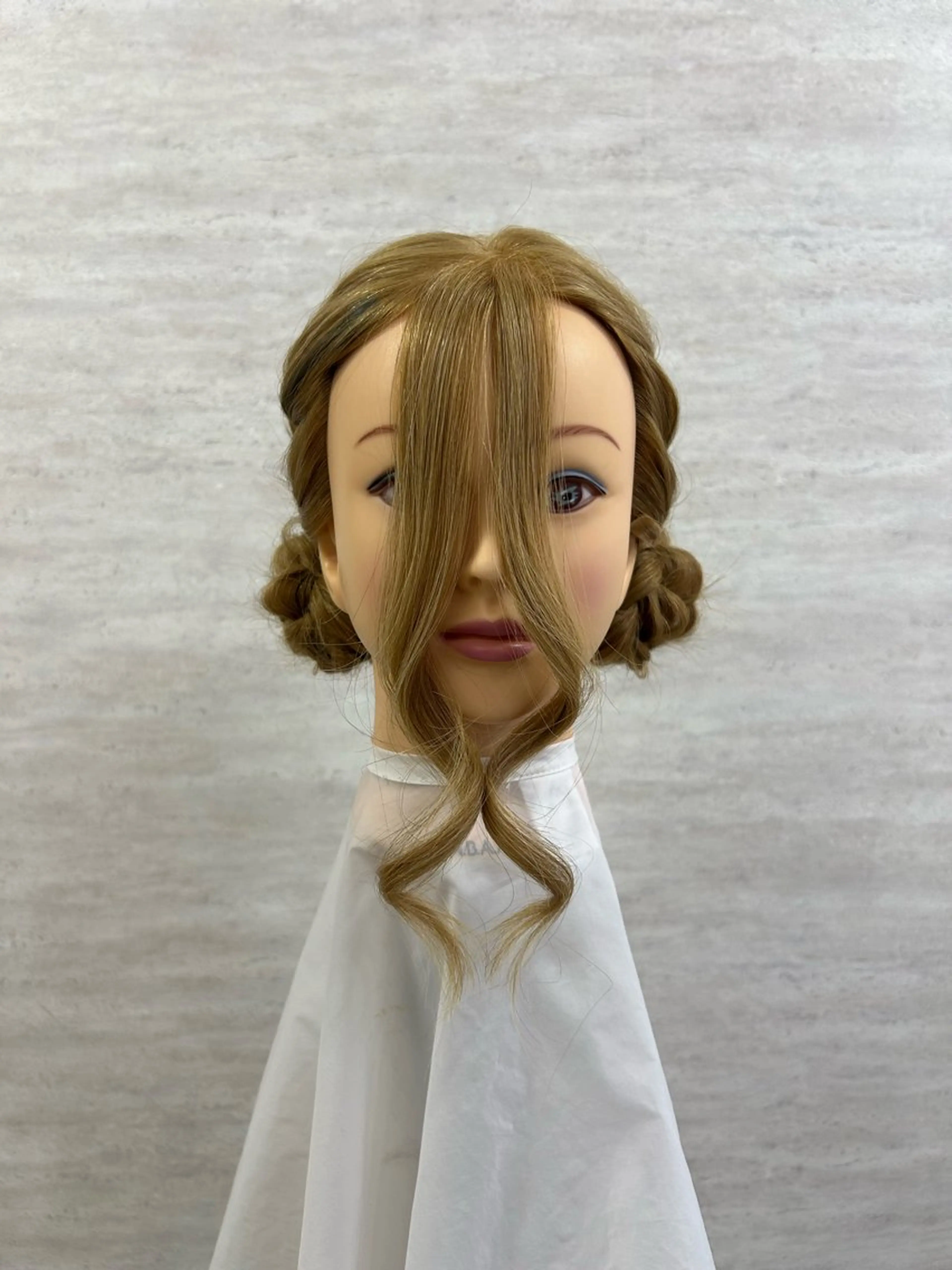 ヘアアレンジ お団子ヘア 武田 比奈のヘアスタイル