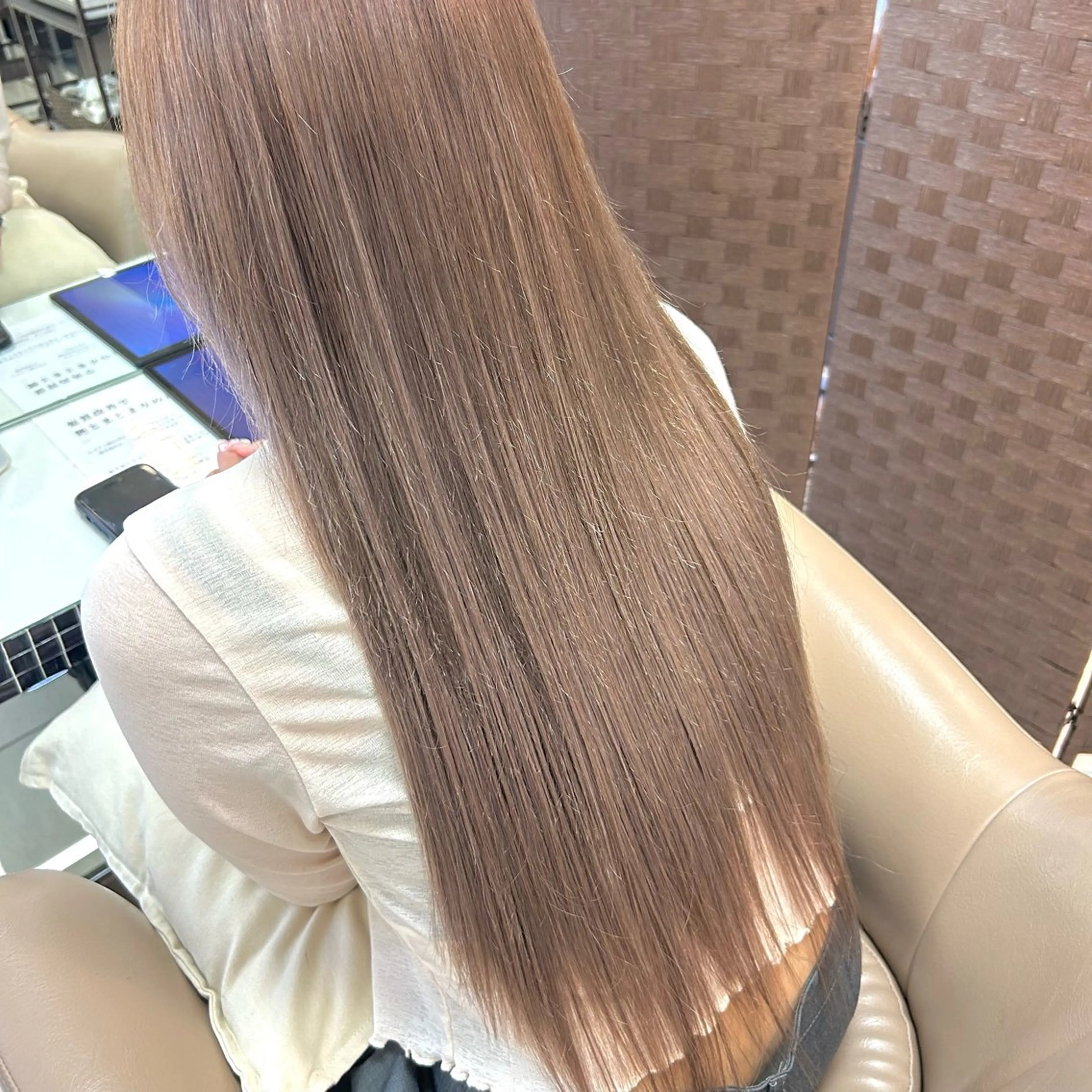 カラー ブリーチ ヘアカラー エクステ ハイトーン👱‍♀️ エクステ/彩花のヘアスタイル