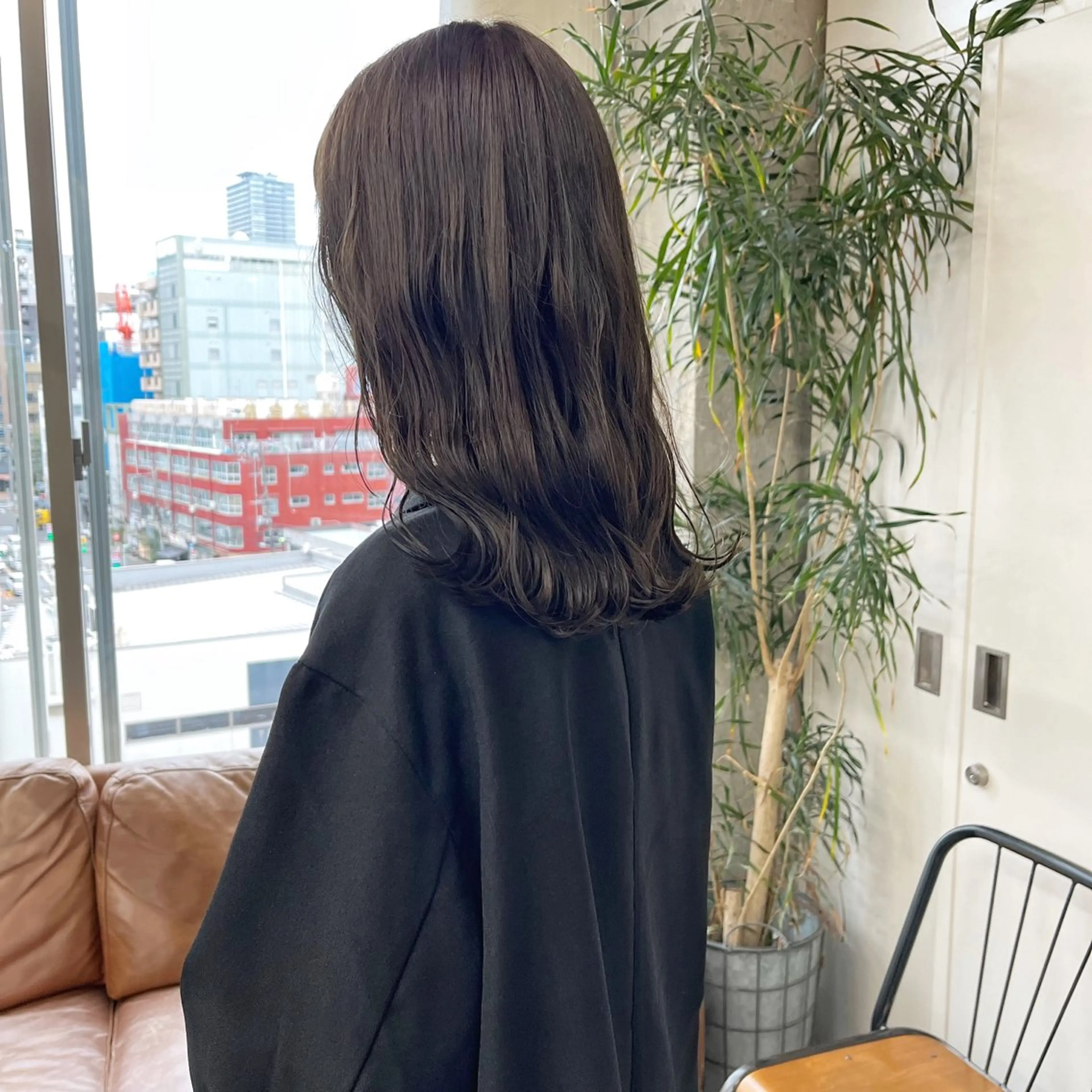 ミディアム カラー ベージュカラー オリーブベージュ 小木曽智美 /ボブ/ショートのヘアスタイル