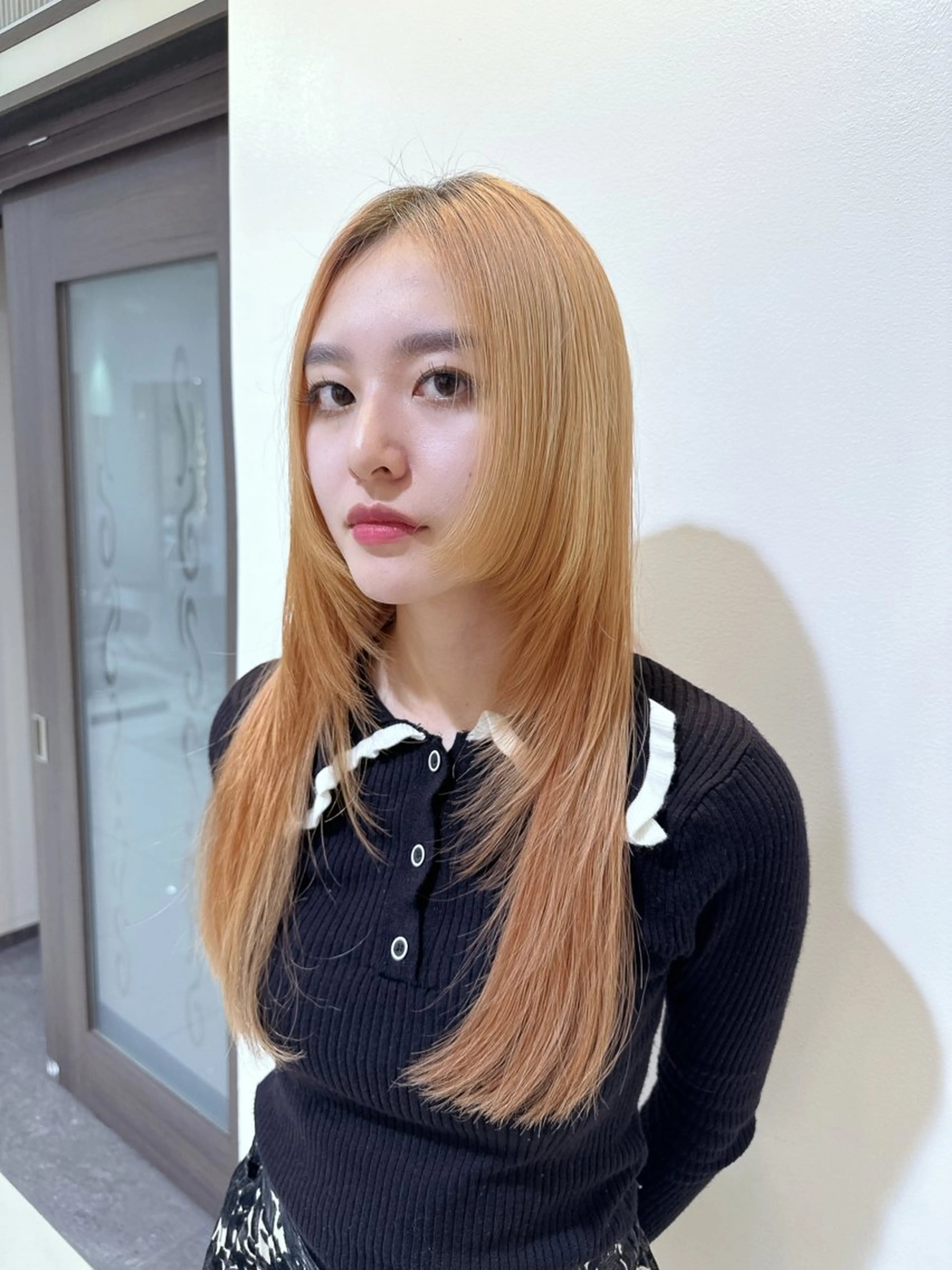 ロング レイヤーカット レイヤー 艶々カラーのヘアスタイル