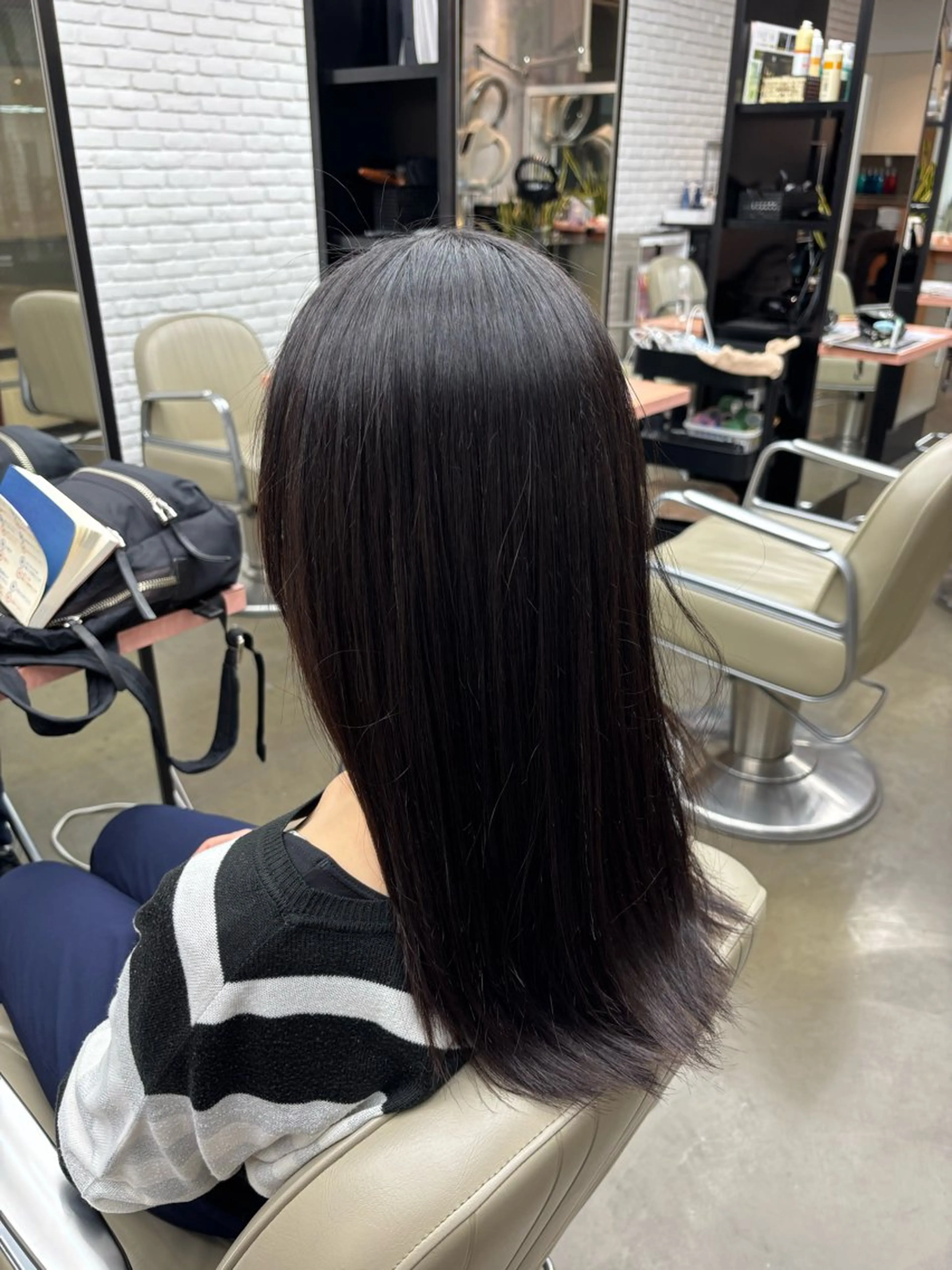 セミロング 縮毛矯正 毛利 拓夢のヘアスタイル