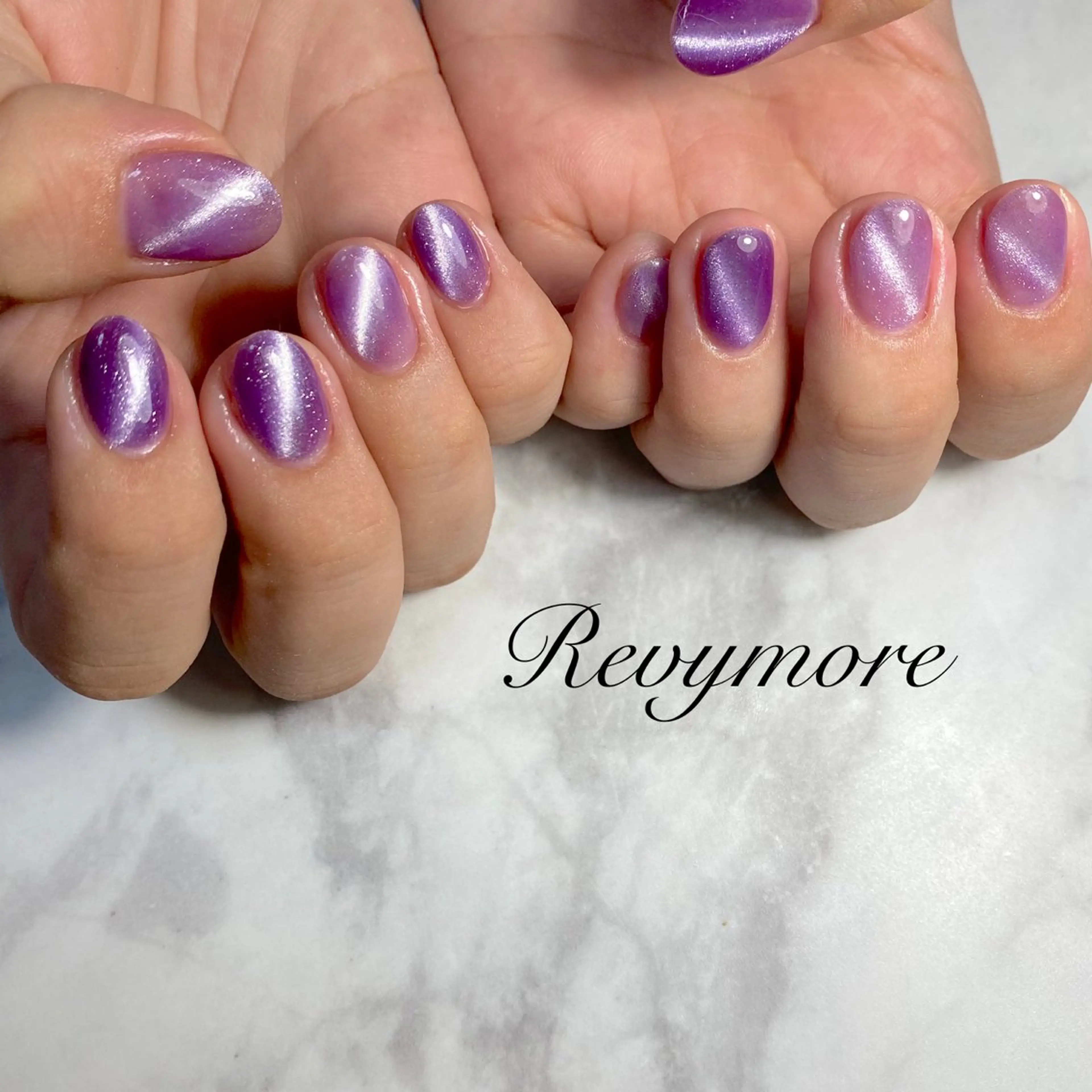 ネイル ジェルネイル キラキラネイル 韓国ネイル マグネットネイル ニュアンスネイル nail salon Revymore所属・nail salon Revymoreのネイルデザイン